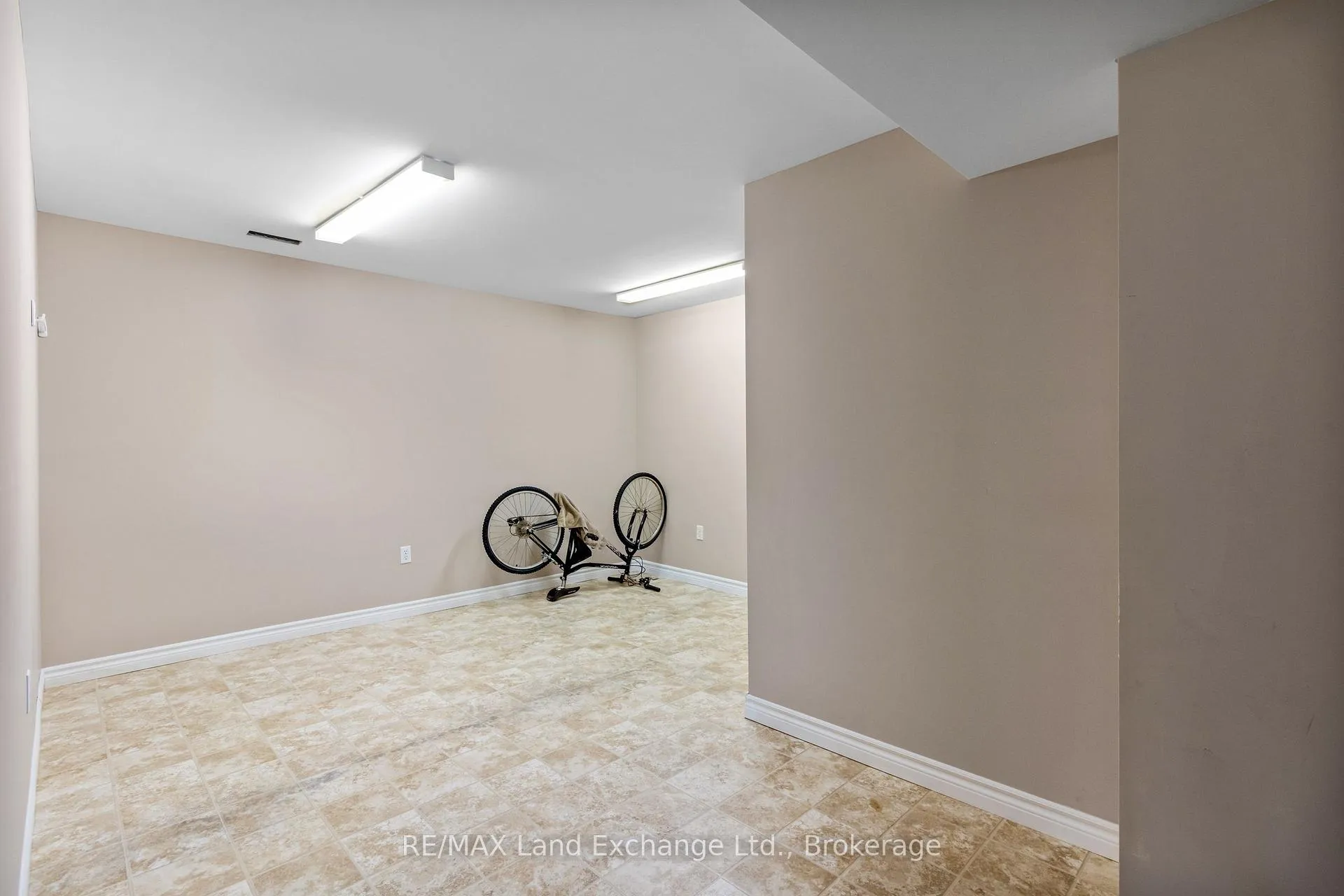 Photo 36 of 120 Owen Road, Wellington North, Mount Forest — HOMEH
