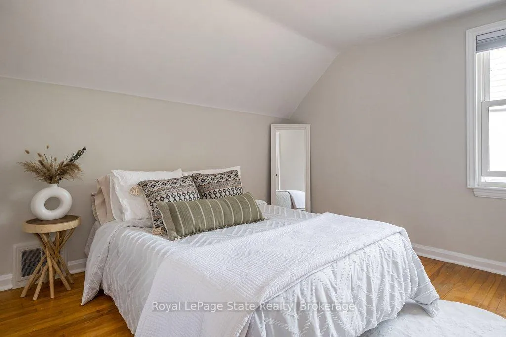 Photo 18 of 136 East 35th Street, Hamilton, Raleigh — HOMEH