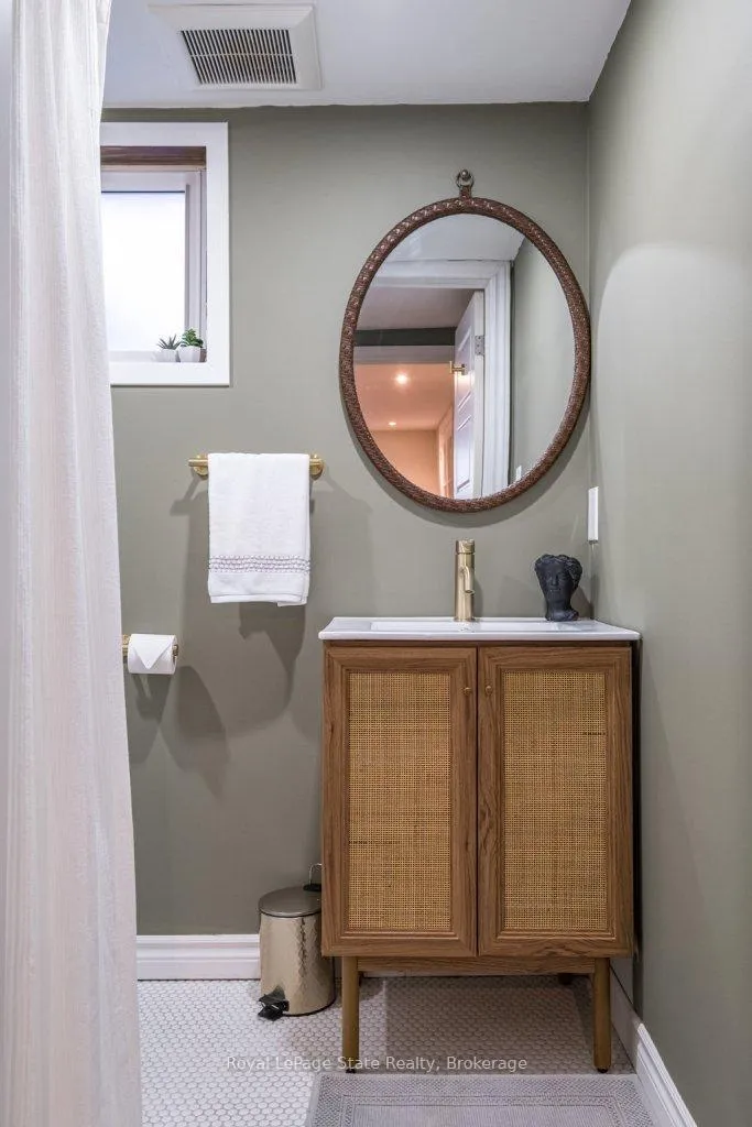 Photo 36 of 136 East 35th Street, Hamilton, Raleigh — HOMEH