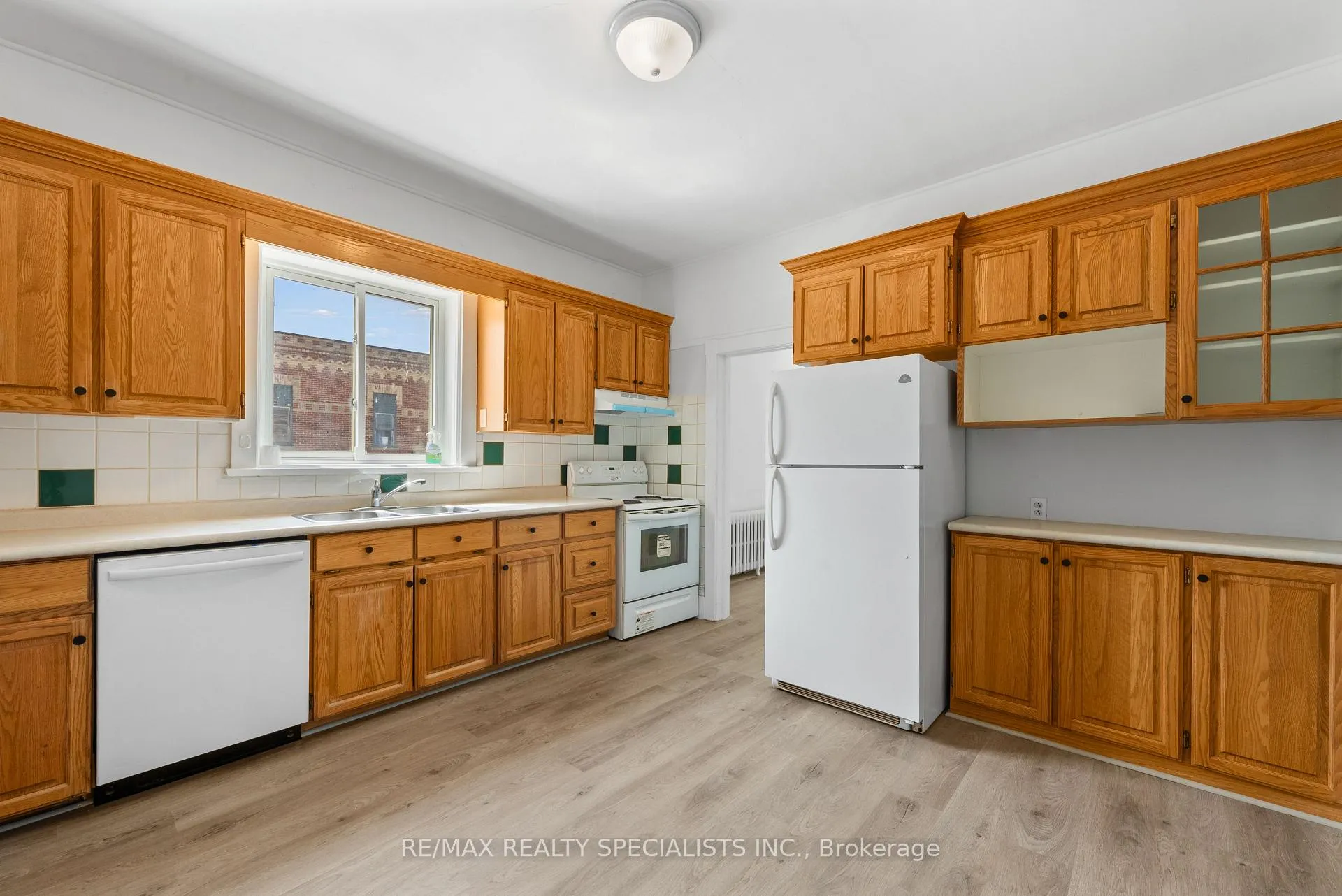 Photo 6 of 1 Main Street E, Southgate — HOMEH