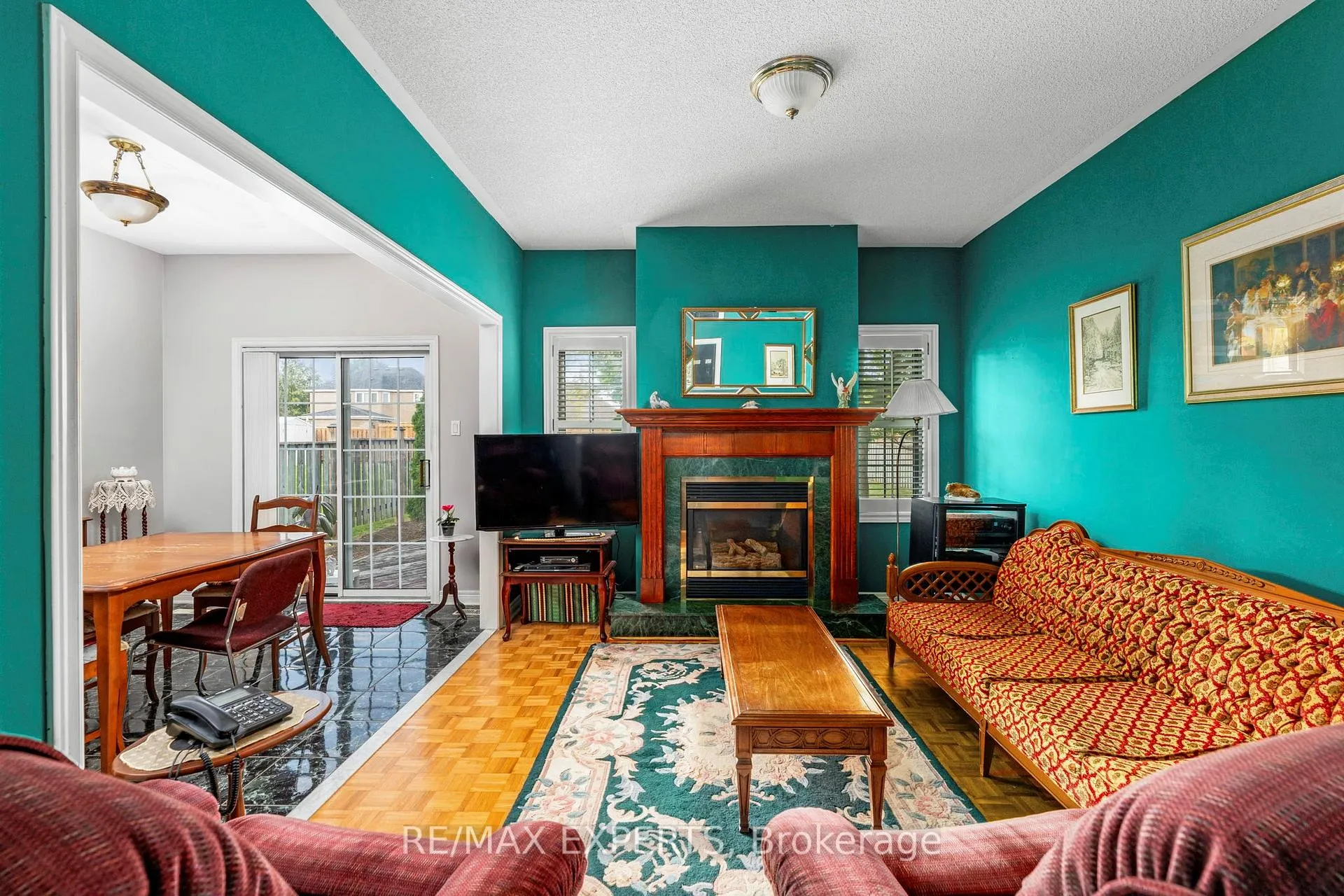 Photo 10 of 35 Falkirk Crescent, Vaughan, Maple — HOMEH