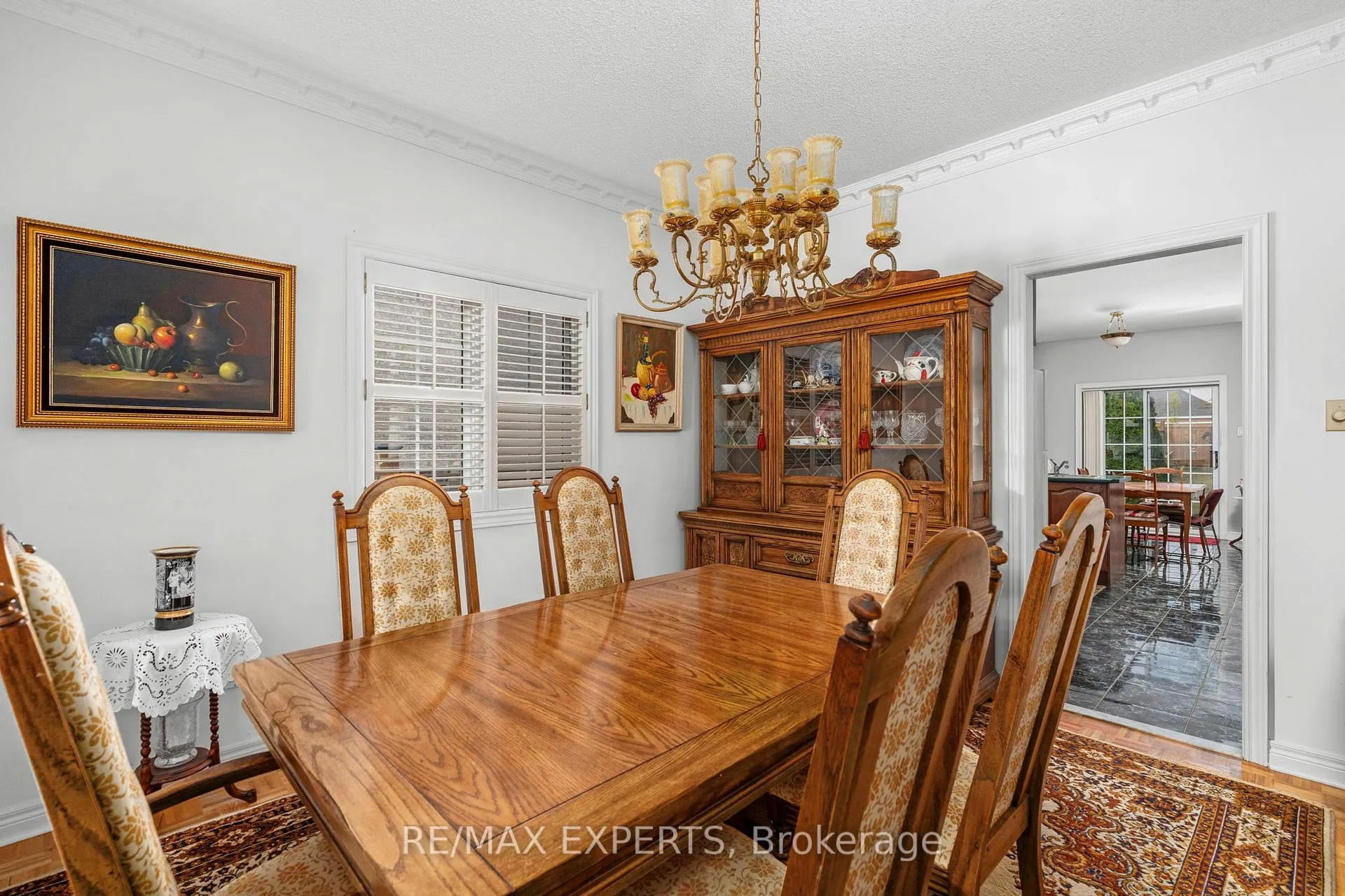 Photo 12 of 35 Falkirk Crescent, Vaughan, Maple — HOMEH