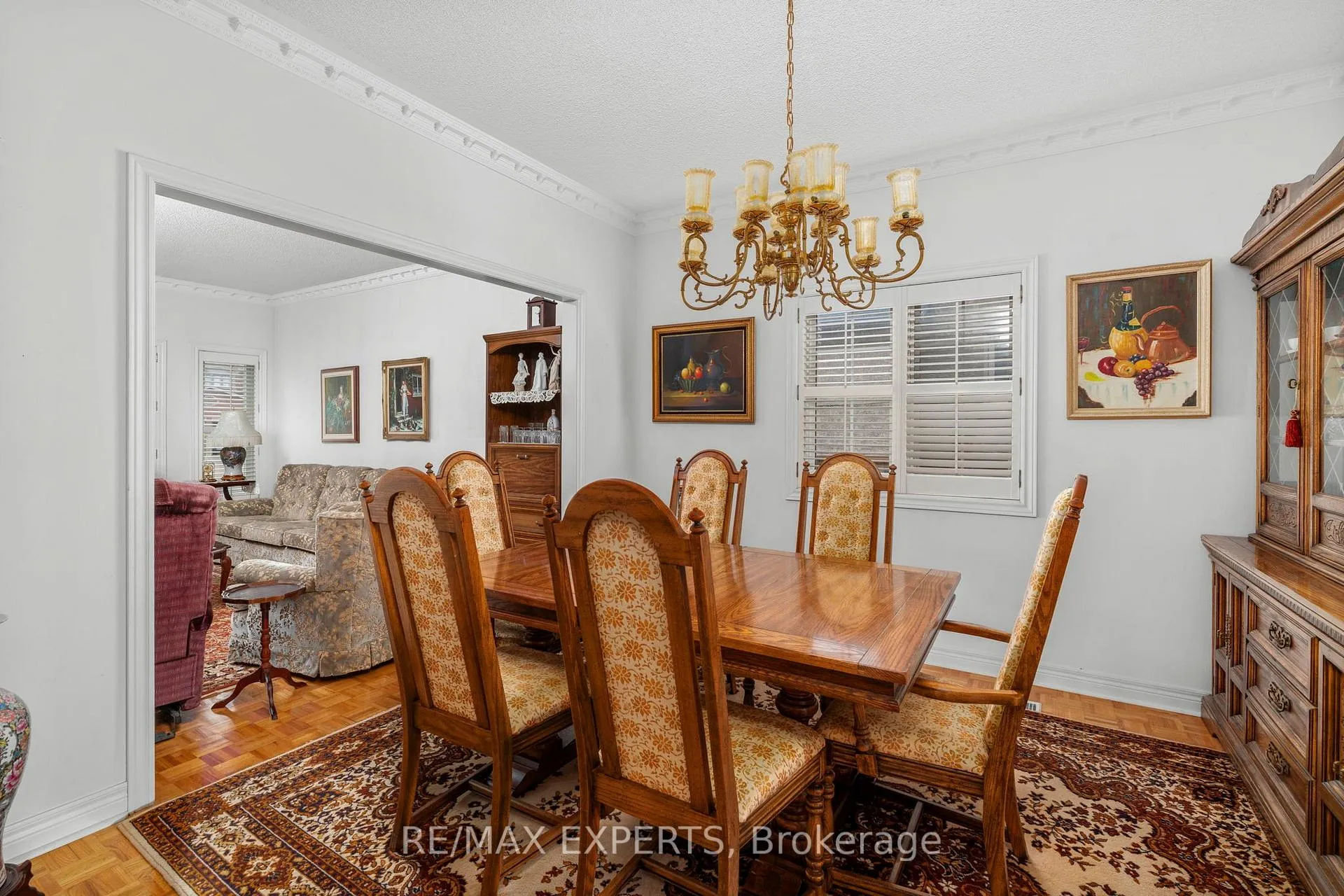 Photo 13 of 35 Falkirk Crescent, Vaughan, Maple — HOMEH