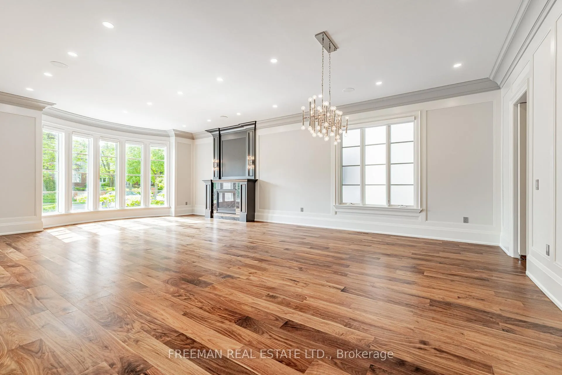 Photo 6 of 49 Dunvegan Road, Toronto, Casa Loma — HOMEH