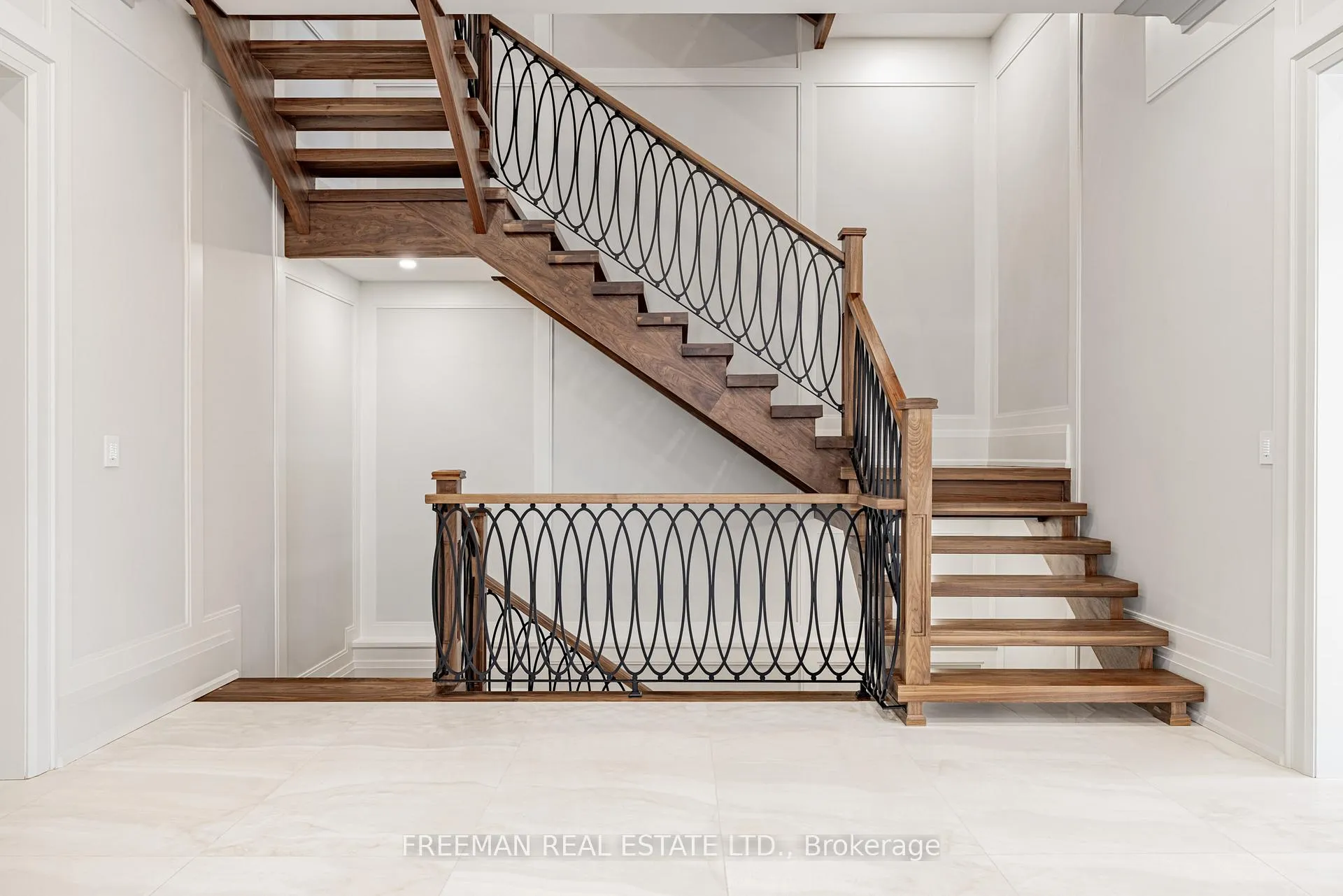 Photo 24 of 49 Dunvegan Road, Toronto, Casa Loma — HOMEH