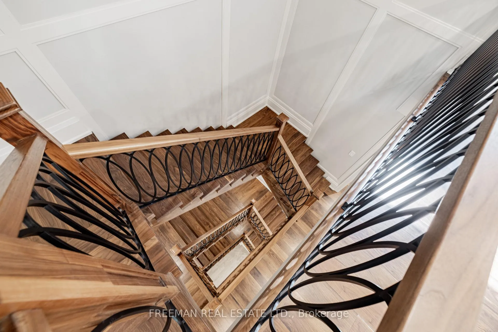 Photo 25 of 49 Dunvegan Road, Toronto, Casa Loma — HOMEH