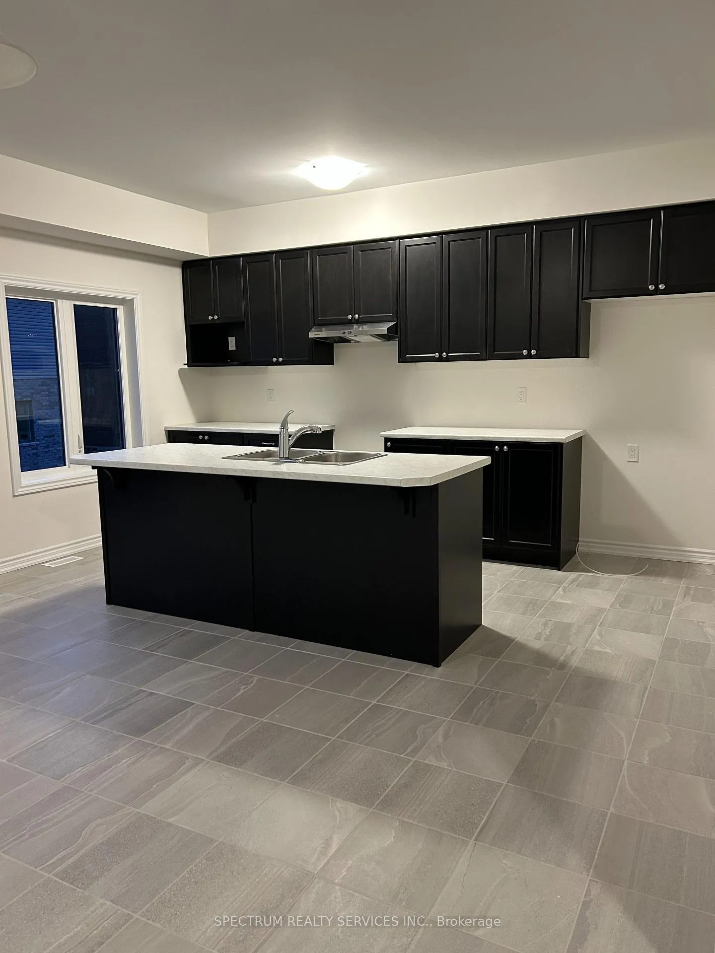 Photo 2 of 282 Pottruff Road, Brant, Paris — HOMEH