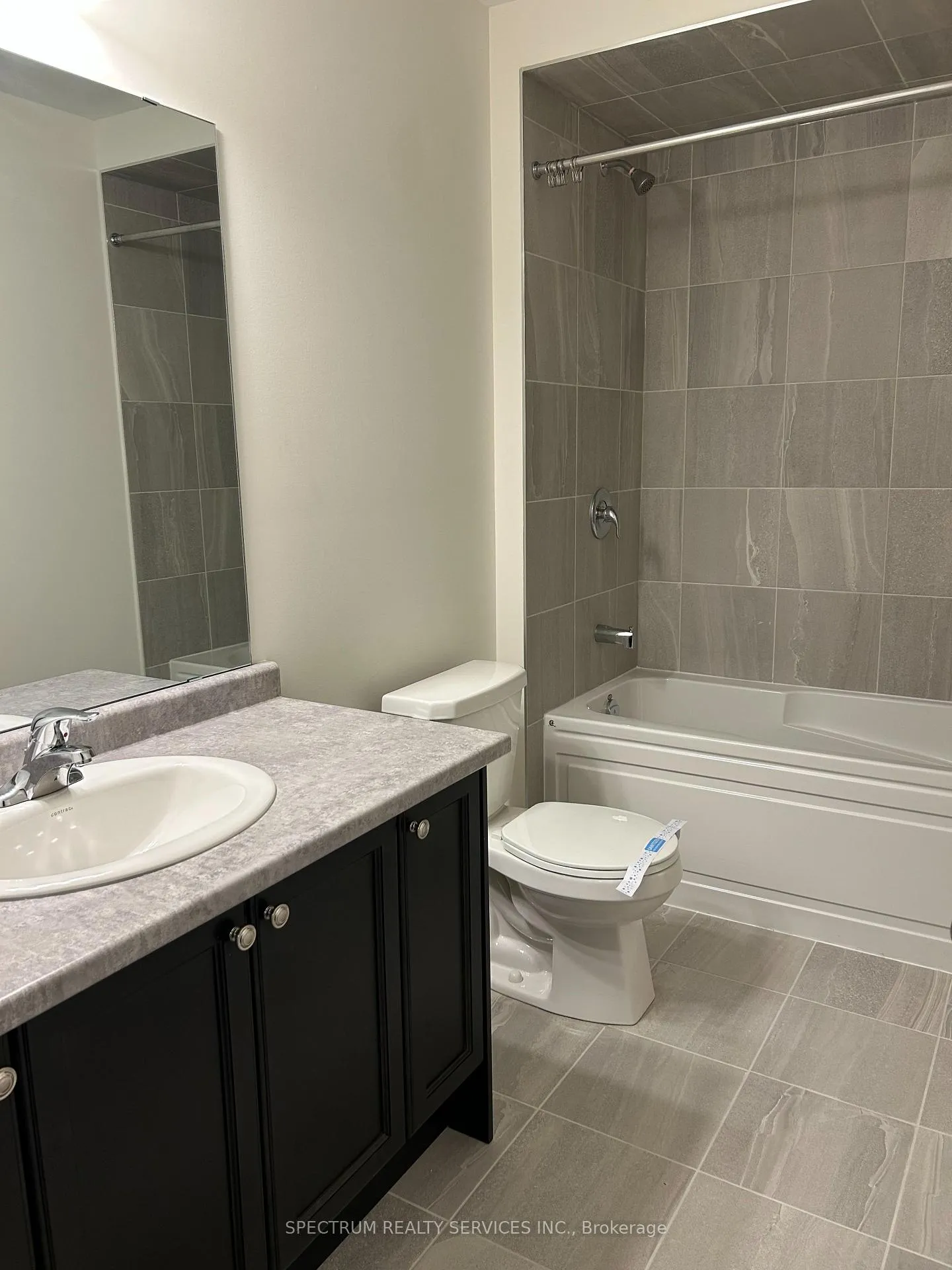 Photo 5 of 282 Pottruff Road, Brant, Paris — HOMEH