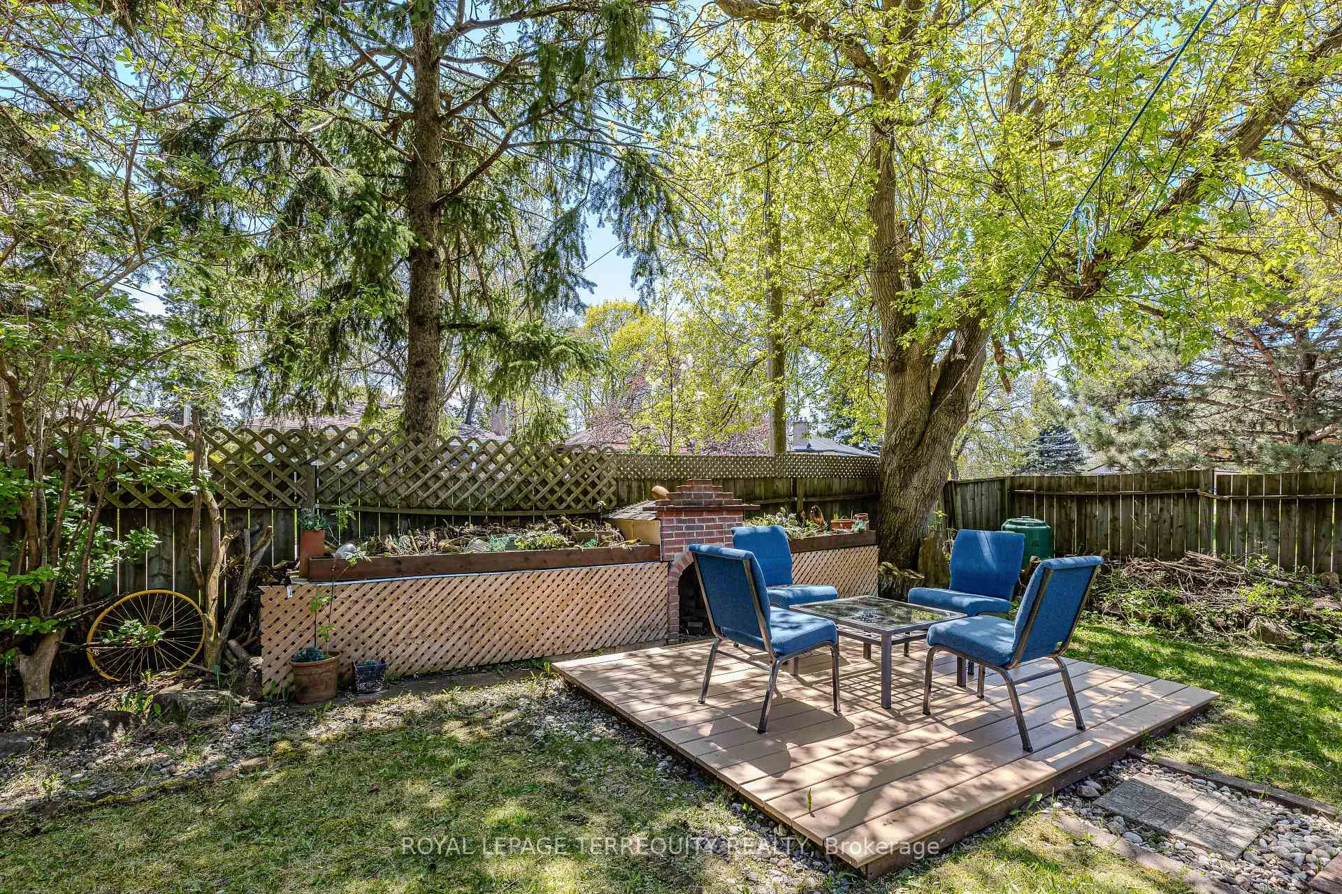 Photo 4 of 96 Talmage Avenue, Richmond Hill, Crosby — HOMEH