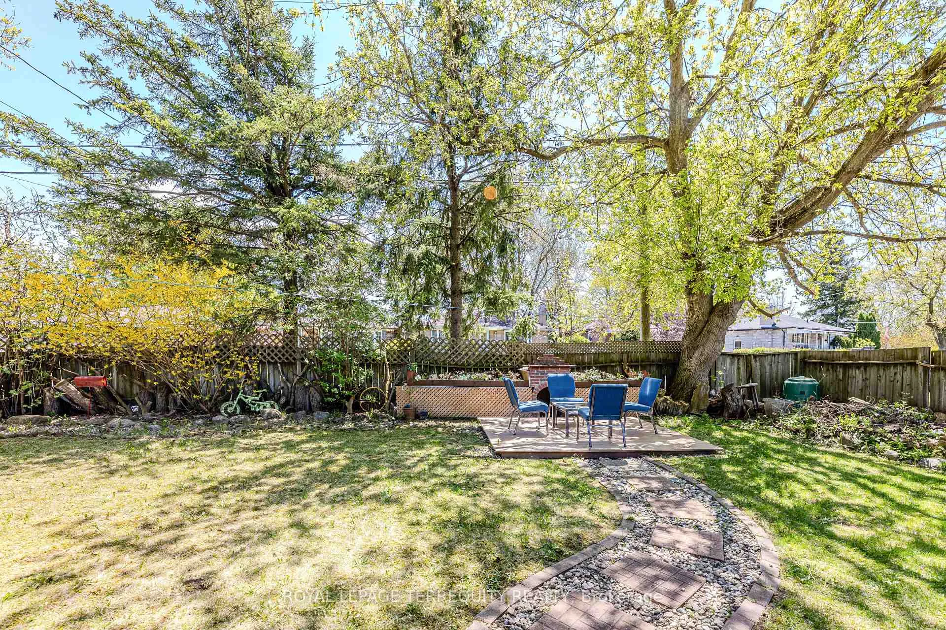 Photo 5 of 96 Talmage Avenue, Richmond Hill, Crosby — HOMEH