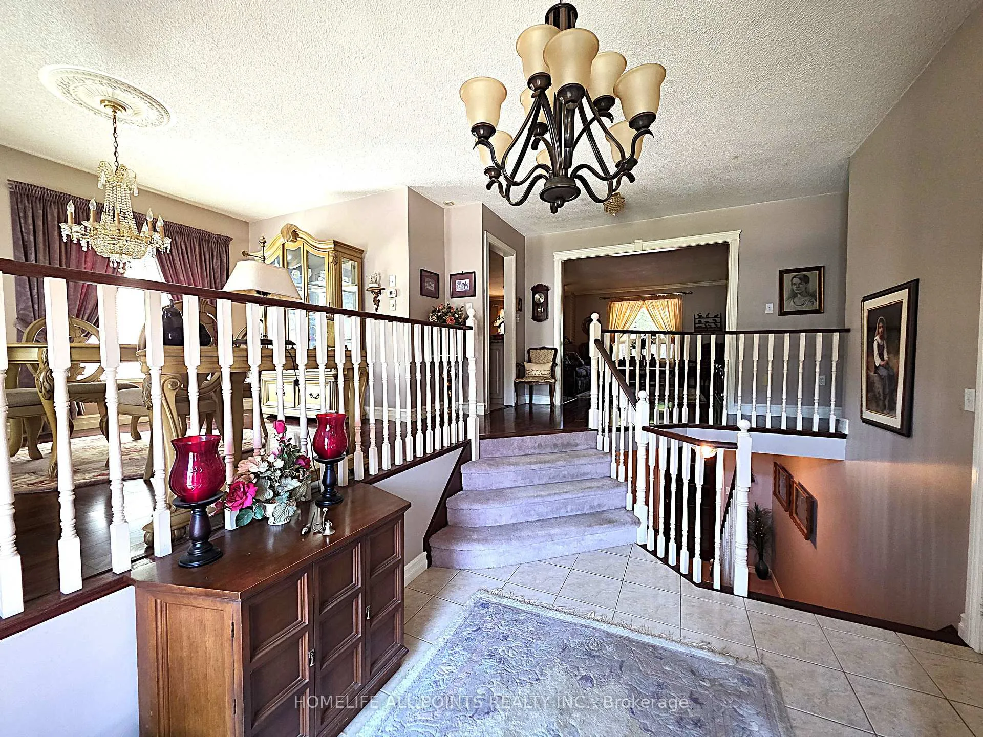 Photo 4 of 28 Cranberry Heights, Wasaga Beach — HOMEH