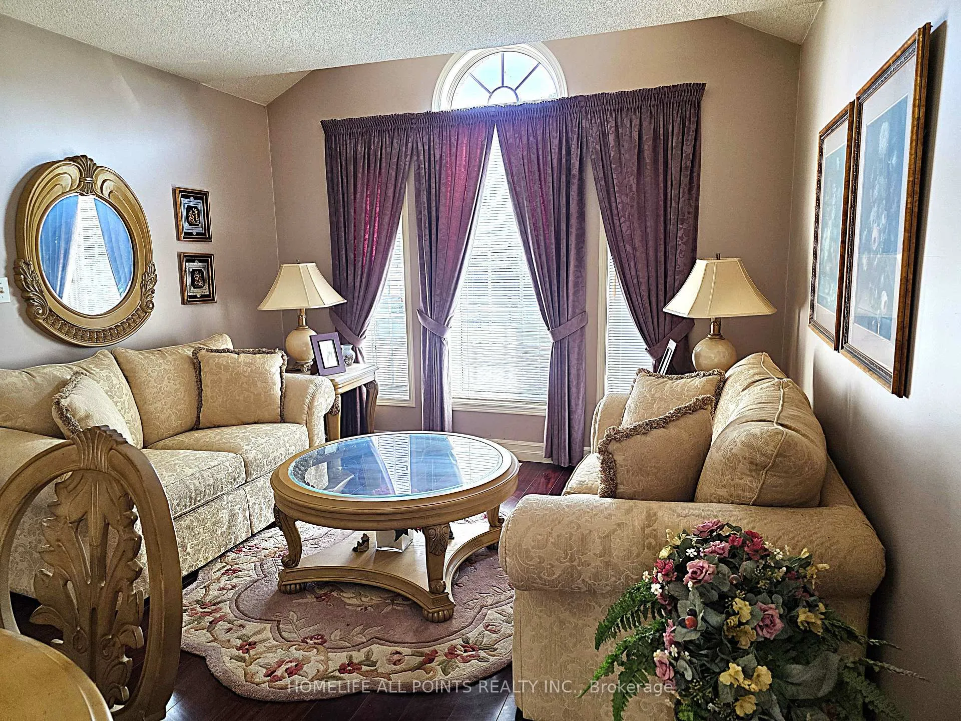 Photo 7 of 28 Cranberry Heights, Wasaga Beach — HOMEH