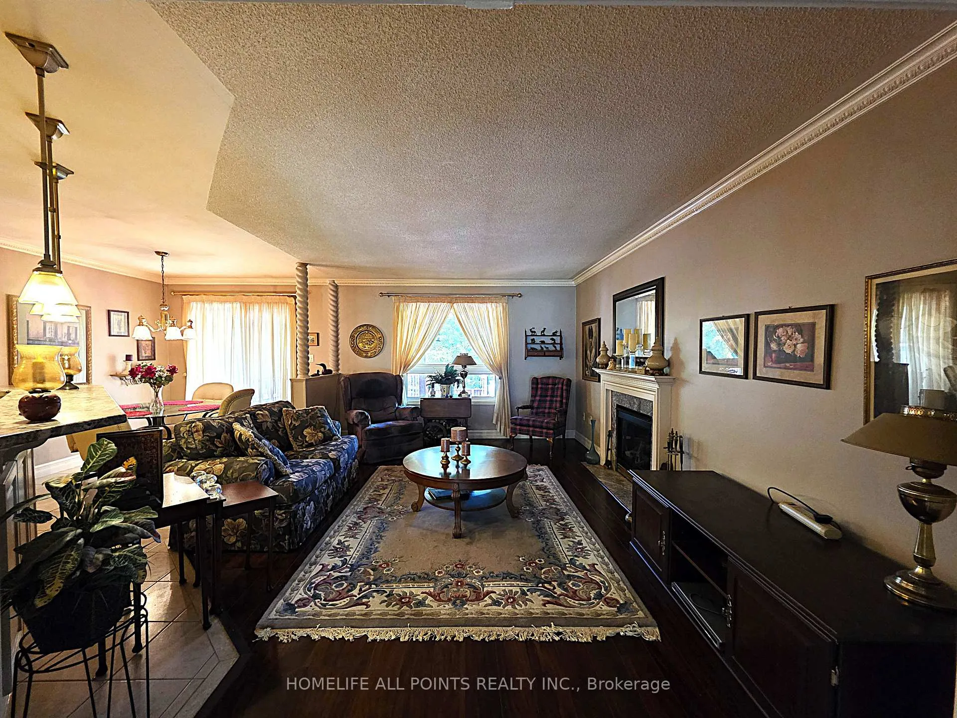 Photo 10 of 28 Cranberry Heights, Wasaga Beach — HOMEH