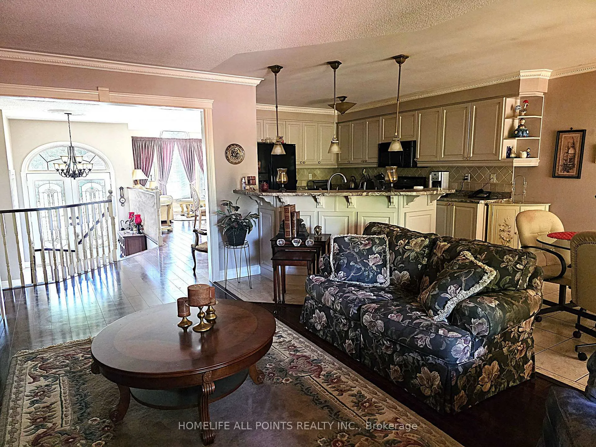 Photo 13 of 28 Cranberry Heights, Wasaga Beach — HOMEH