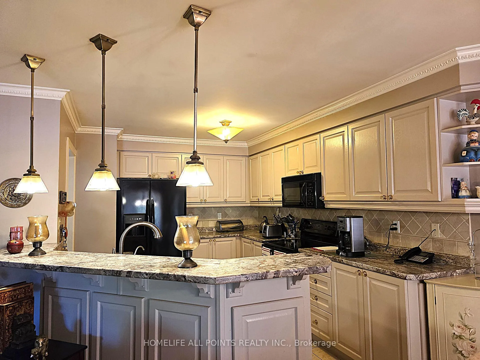 Photo 15 of 28 Cranberry Heights, Wasaga Beach — HOMEH