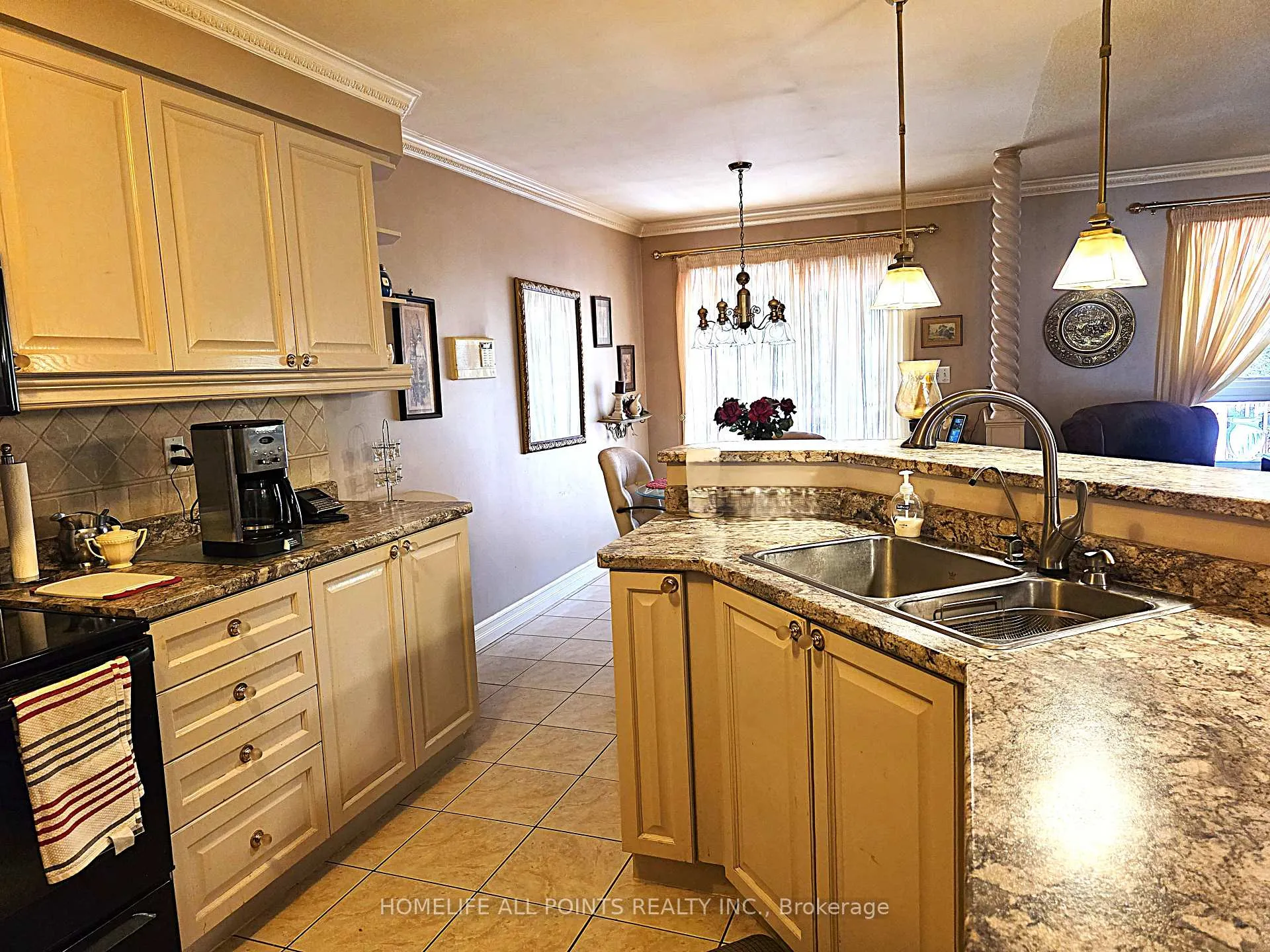 Photo 18 of 28 Cranberry Heights, Wasaga Beach — HOMEH