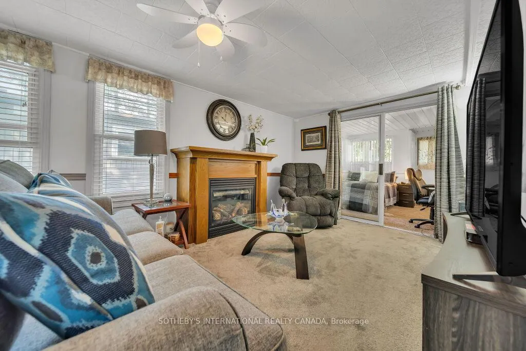 Photo 8 of Unit 9, 580 Beaver Creek Road, Waterloo — HOMEH