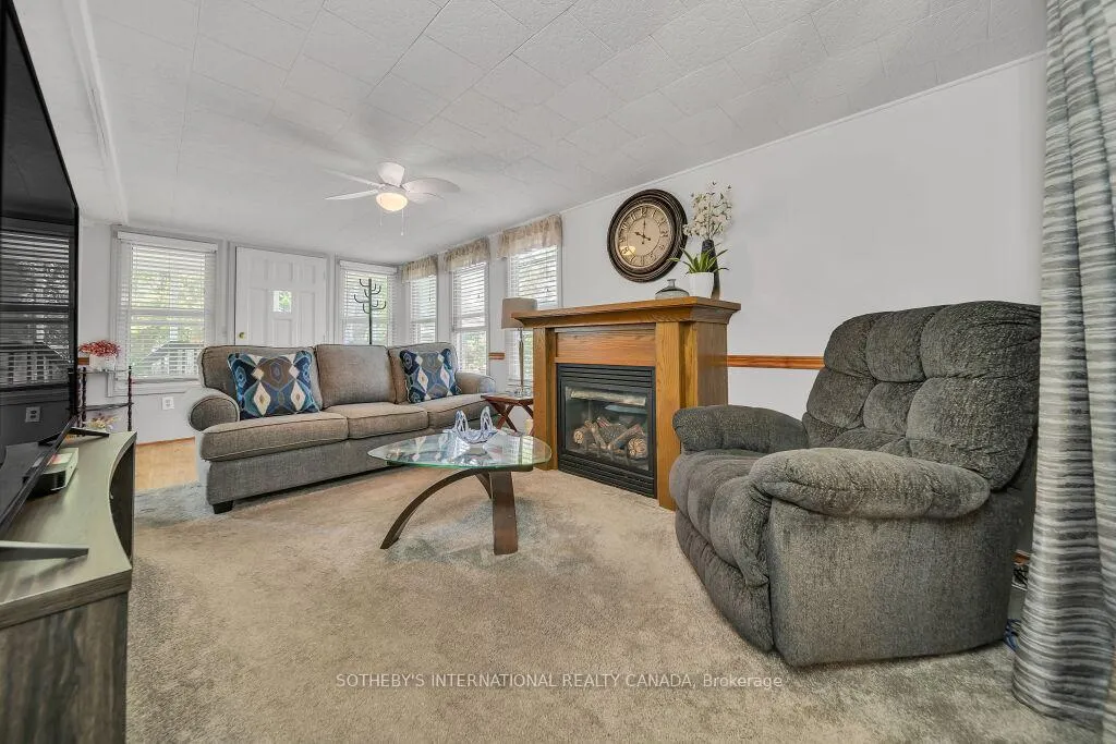Photo 9 of Unit 9, 580 Beaver Creek Road, Waterloo — HOMEH