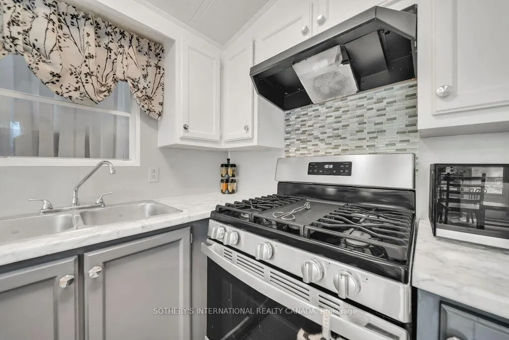 Photo 15 of Unit 9, 580 Beaver Creek Road, Waterloo — HOMEH