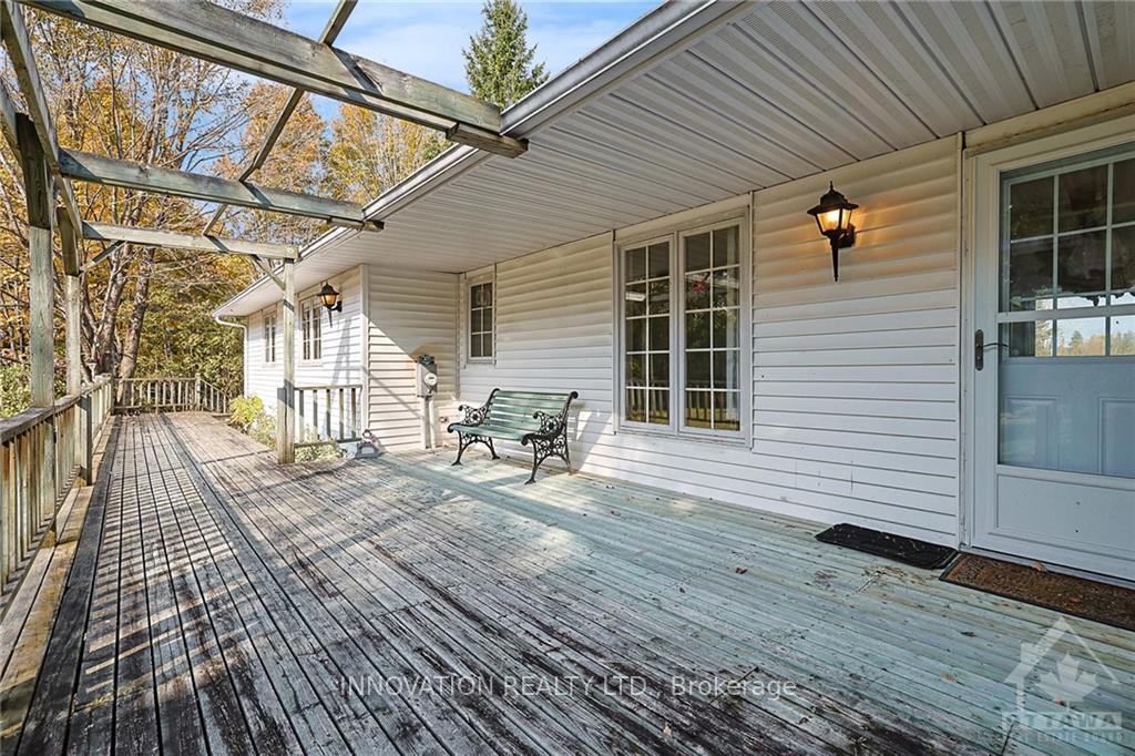Photo 4 of 4000 Stonecrest Road, Ottawa, Dunrobin — HOMEH