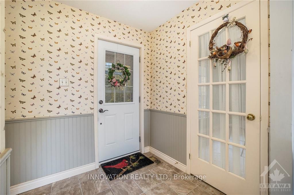 Photo 5 of 4000 Stonecrest Road, Ottawa, Dunrobin — HOMEH