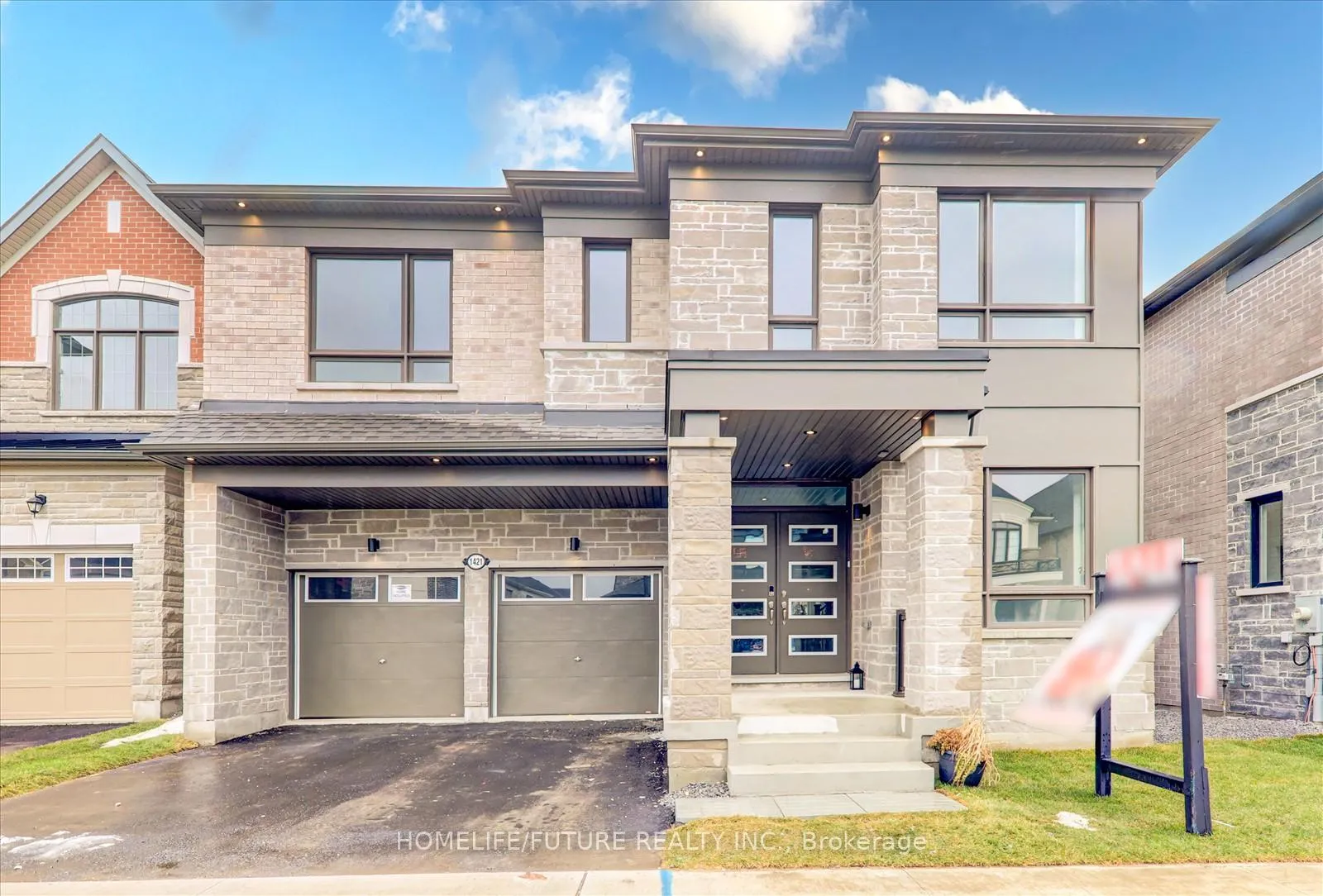 Front of 1421 Swallowtail Lane