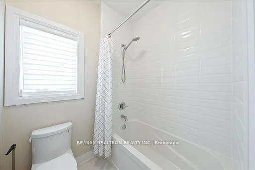 Photo 36 of 7 Maple Fields Circle, Aurora, Aurora Estates — HOMEH