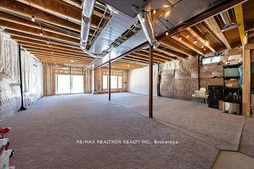 Photo 42 of 7 Maple Fields Circle, Aurora, Aurora Estates — HOMEH
