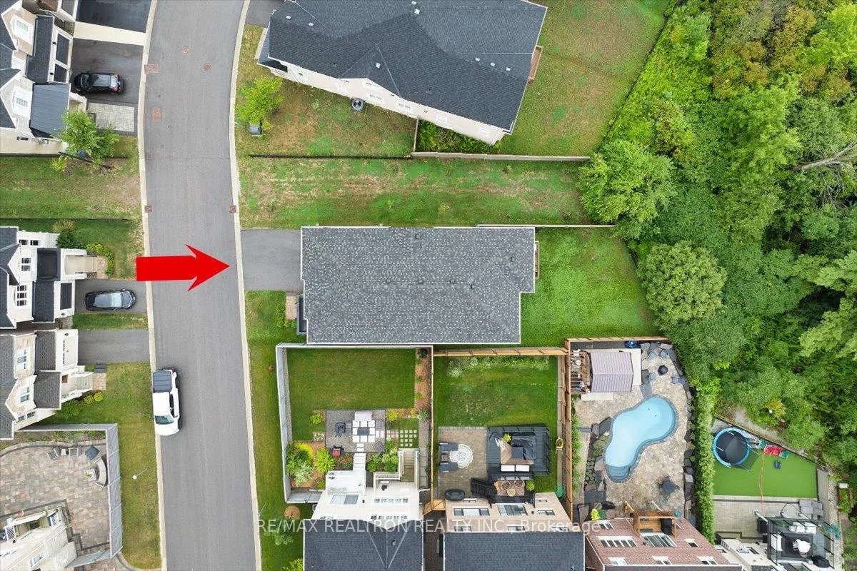 Photo 48 of 7 Maple Fields Circle, Aurora, Aurora Estates — HOMEH