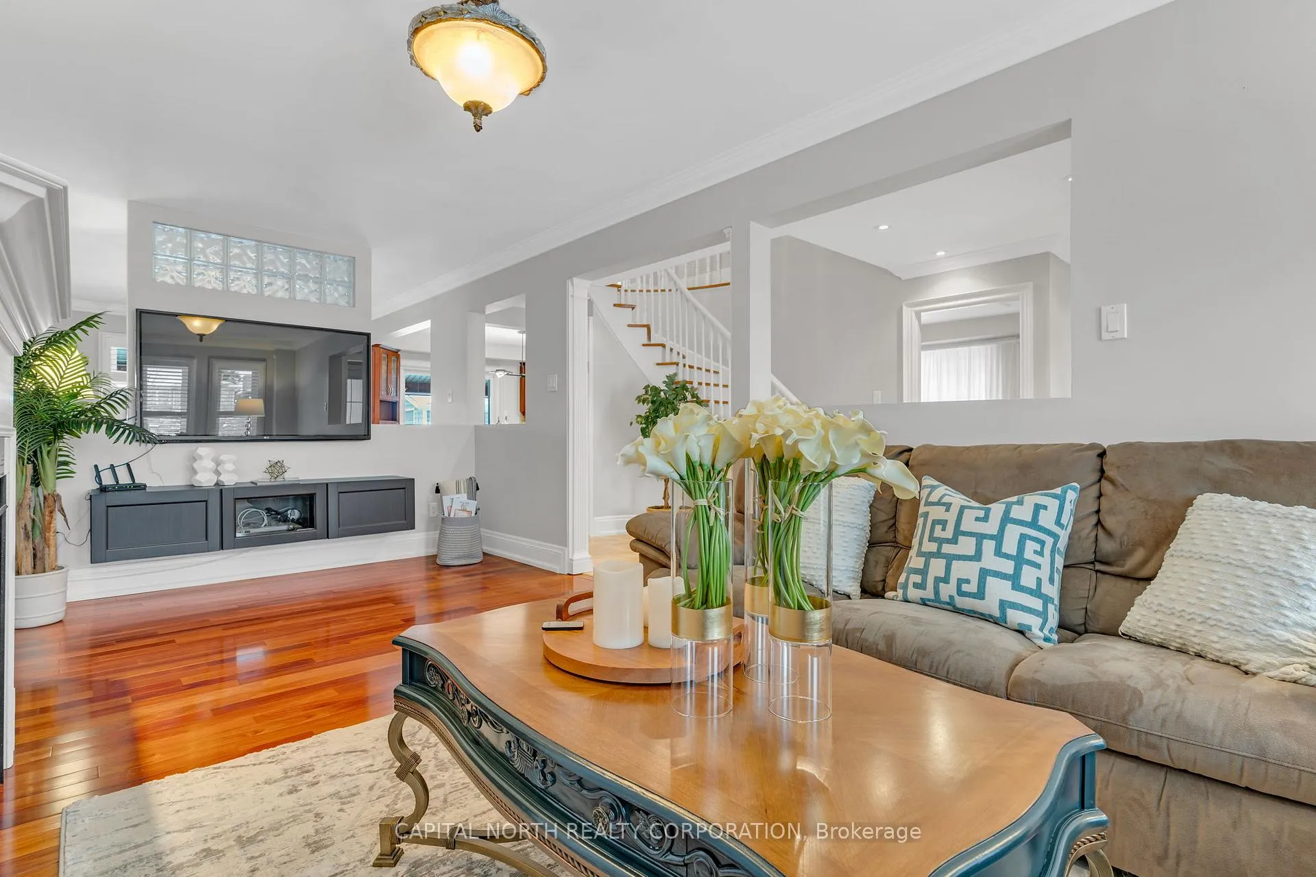 Photo 7 of 65 Sherbourne Drive, Vaughan, Maple — HOMEH