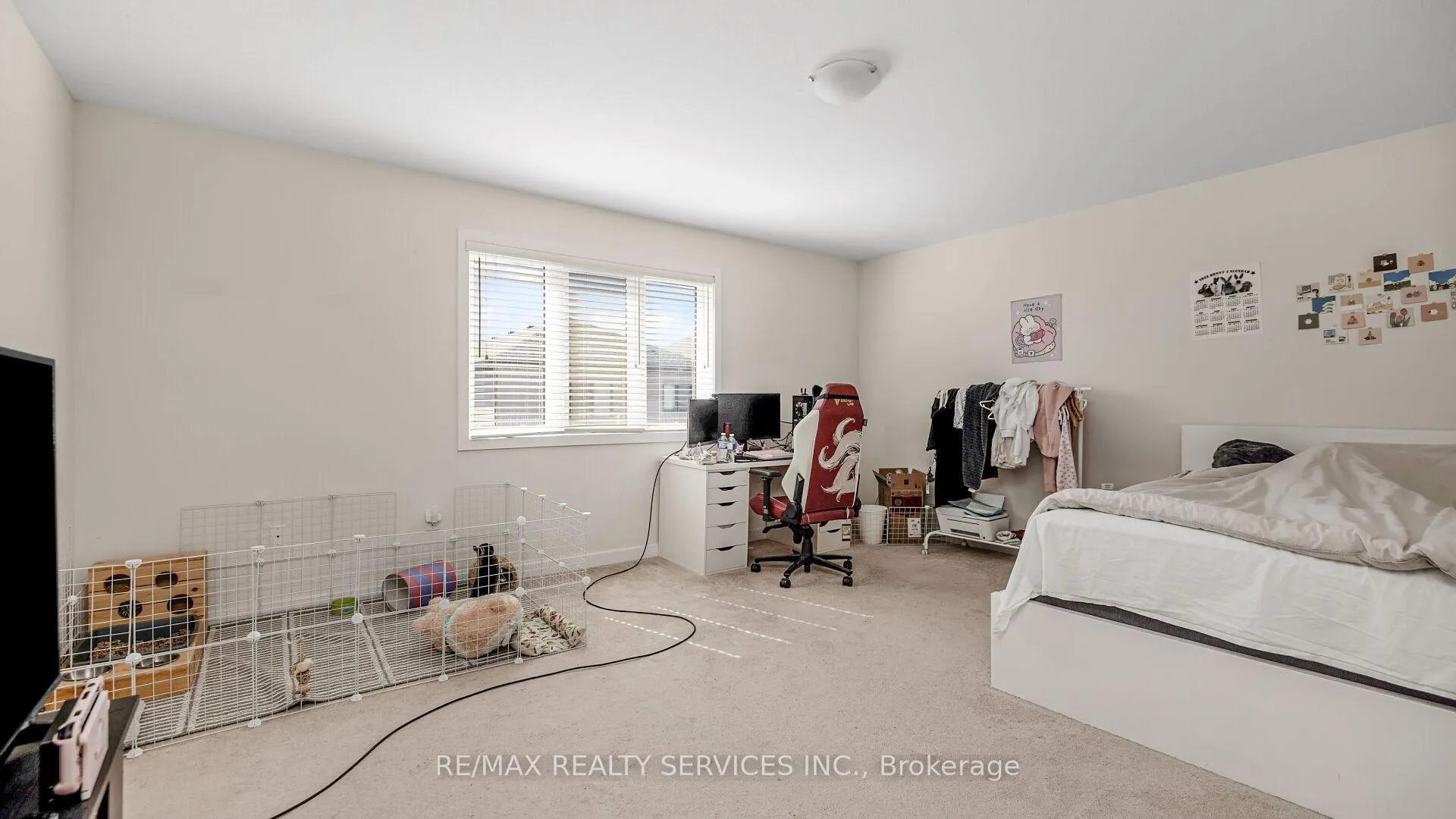 Photo 33 of 16 Pagebrook Crescent E, Hamilton, Stoney Creek Mountain — HOMEH