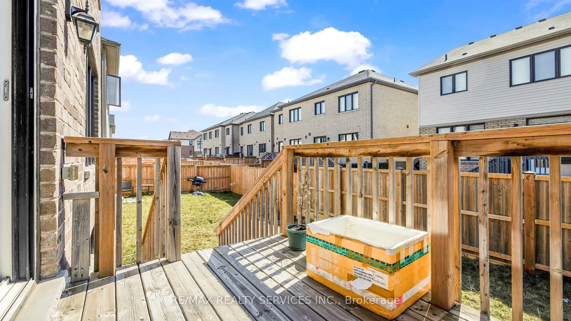 Photo 38 of 16 Pagebrook Crescent E, Hamilton, Stoney Creek Mountain — HOMEH