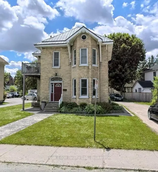 Photo 1 of 7 Durham Street E, Brockton — HOMEH