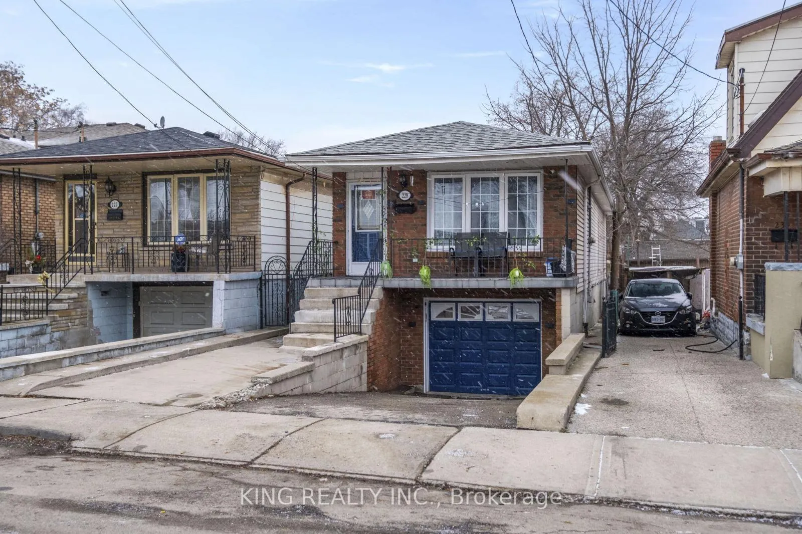 Photo 2 of 229 Picton Street, Hamilton, North End — HOMEH