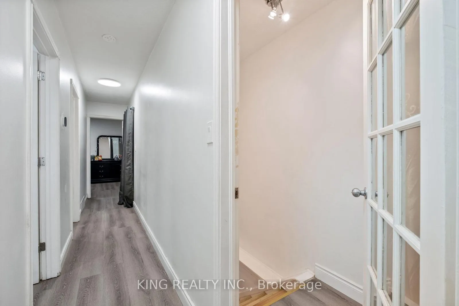 Photo 10 of 229 Picton Street, Hamilton, North End — HOMEH