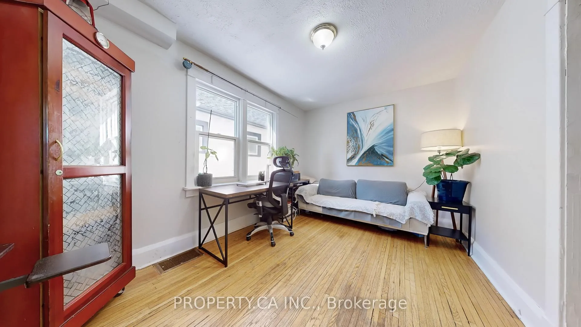 Photo 12 of 106 Park Road S, Oshawa, Vanier — HOMEH