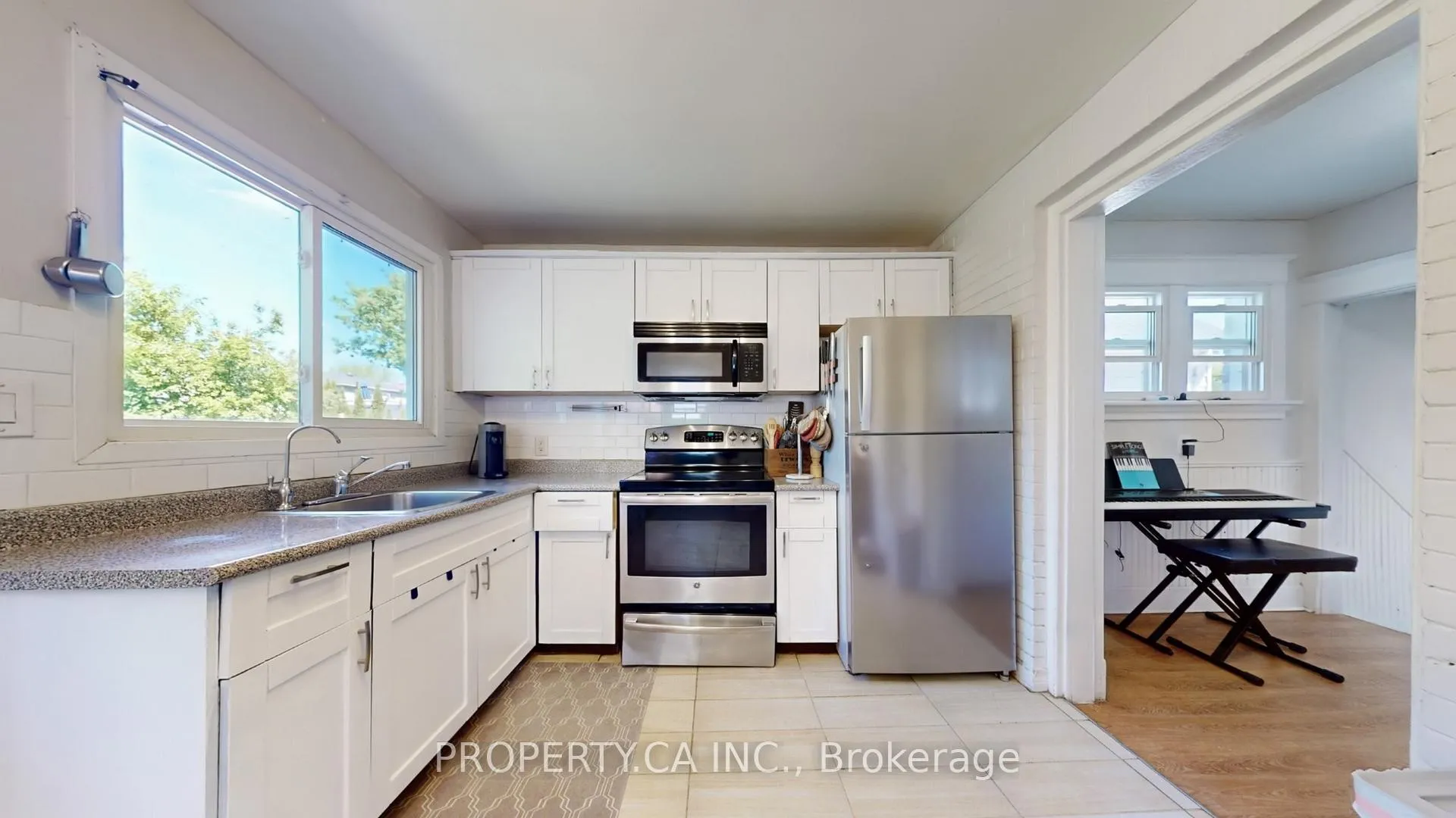 Photo 17 of 106 Park Road S, Oshawa, Vanier — HOMEH