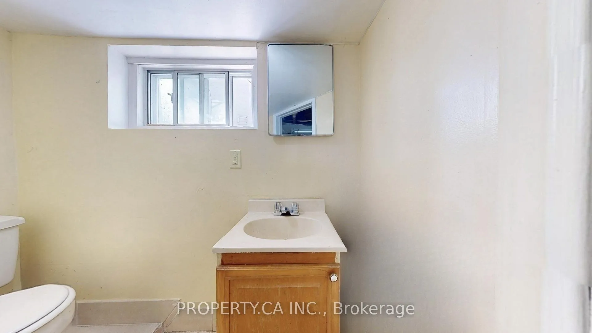 Photo 44 of 106 Park Road S, Oshawa, Vanier — HOMEH