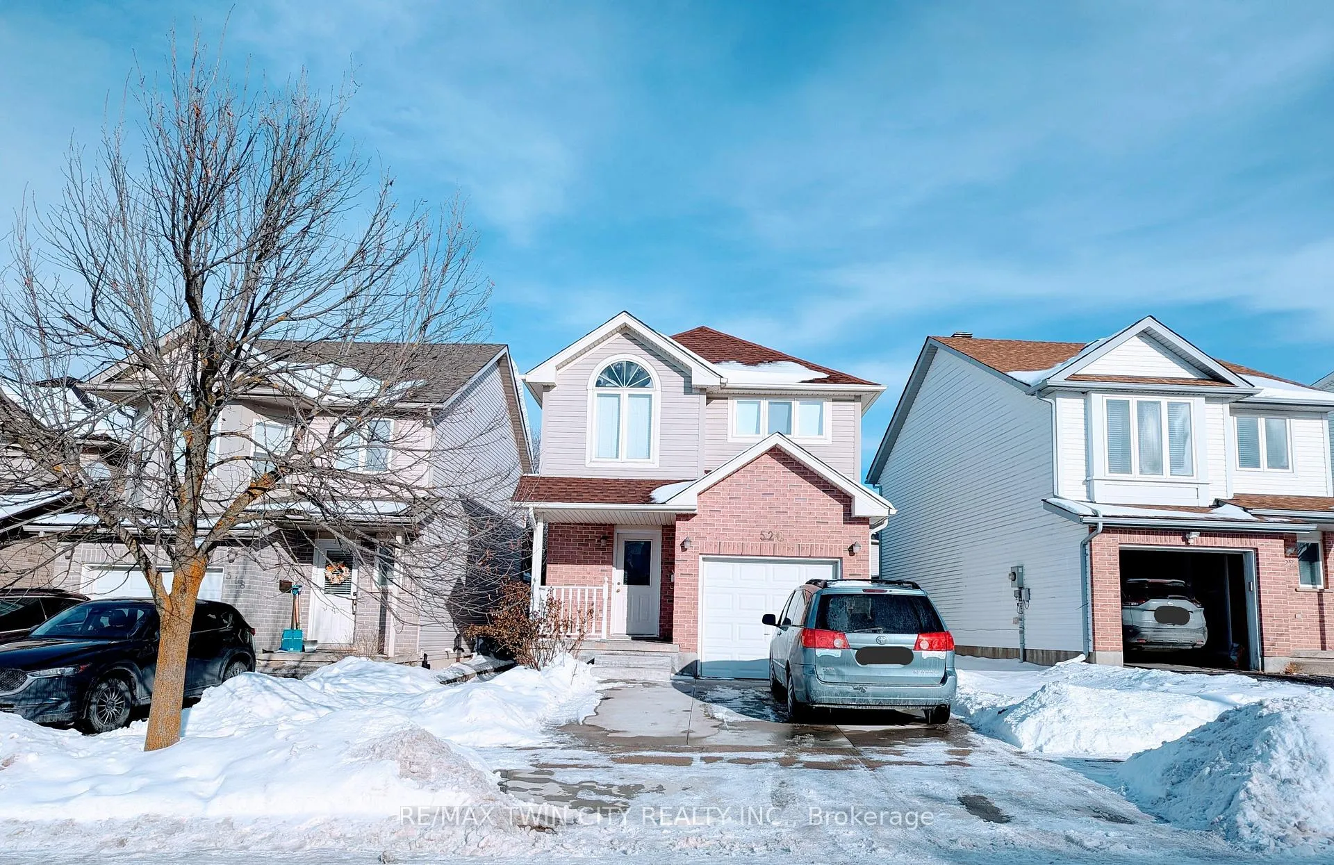 Front of 520 Chablis Drive