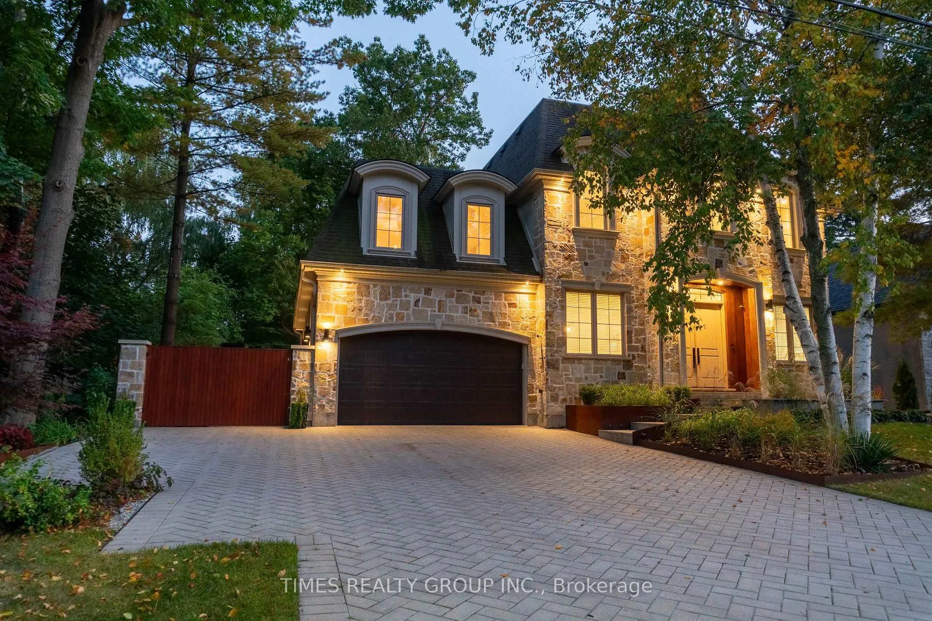 Front of 64 Ravina Crescent