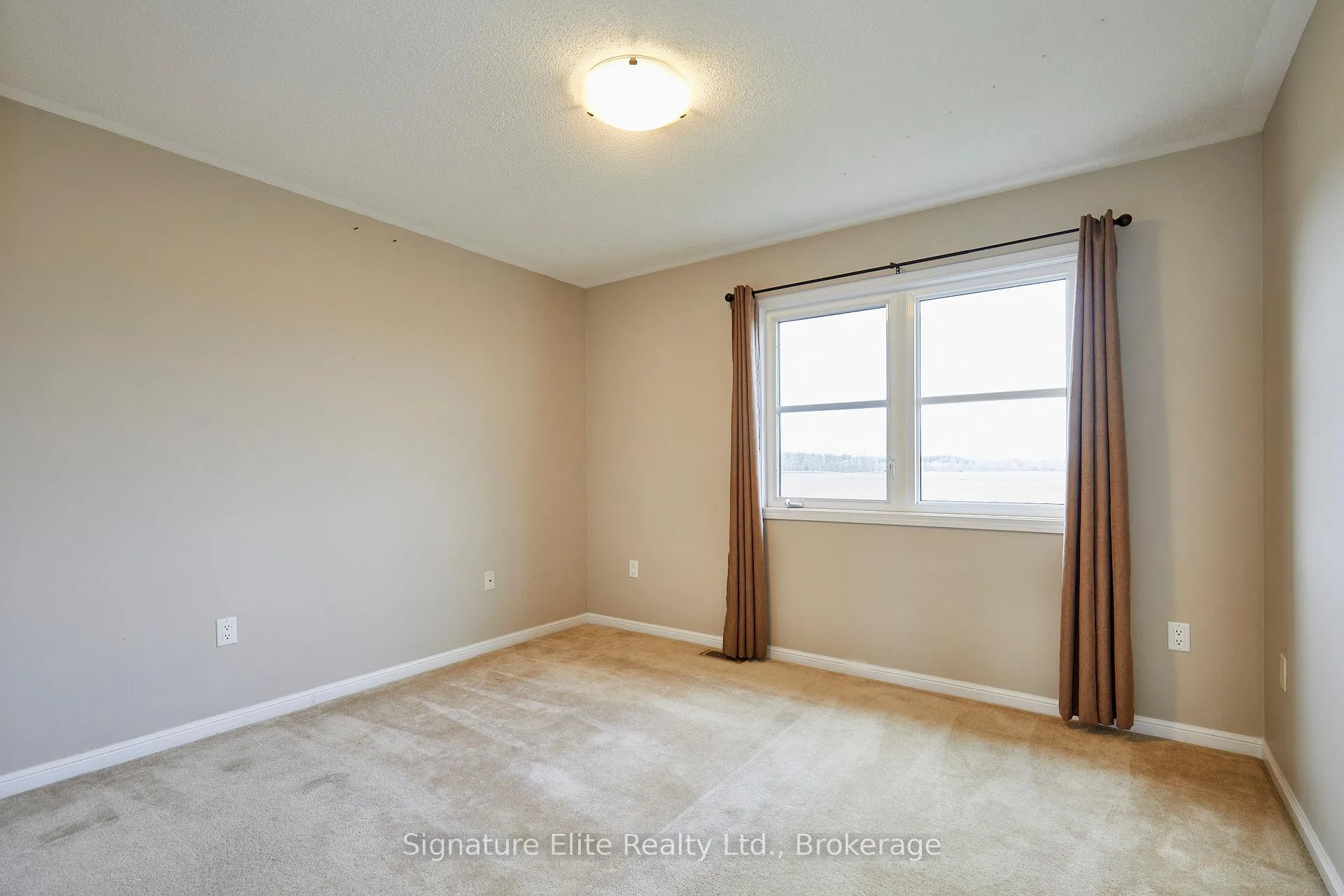 Photo 26 of 58 John W Taylor Avenue, New Tecumseth, Alliston — HOMEH