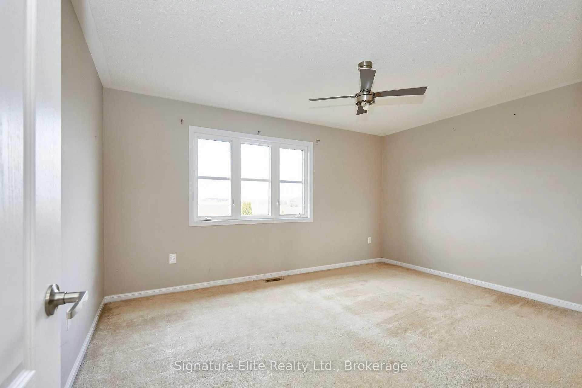 Photo 31 of 58 John W Taylor Avenue, New Tecumseth, Alliston — HOMEH