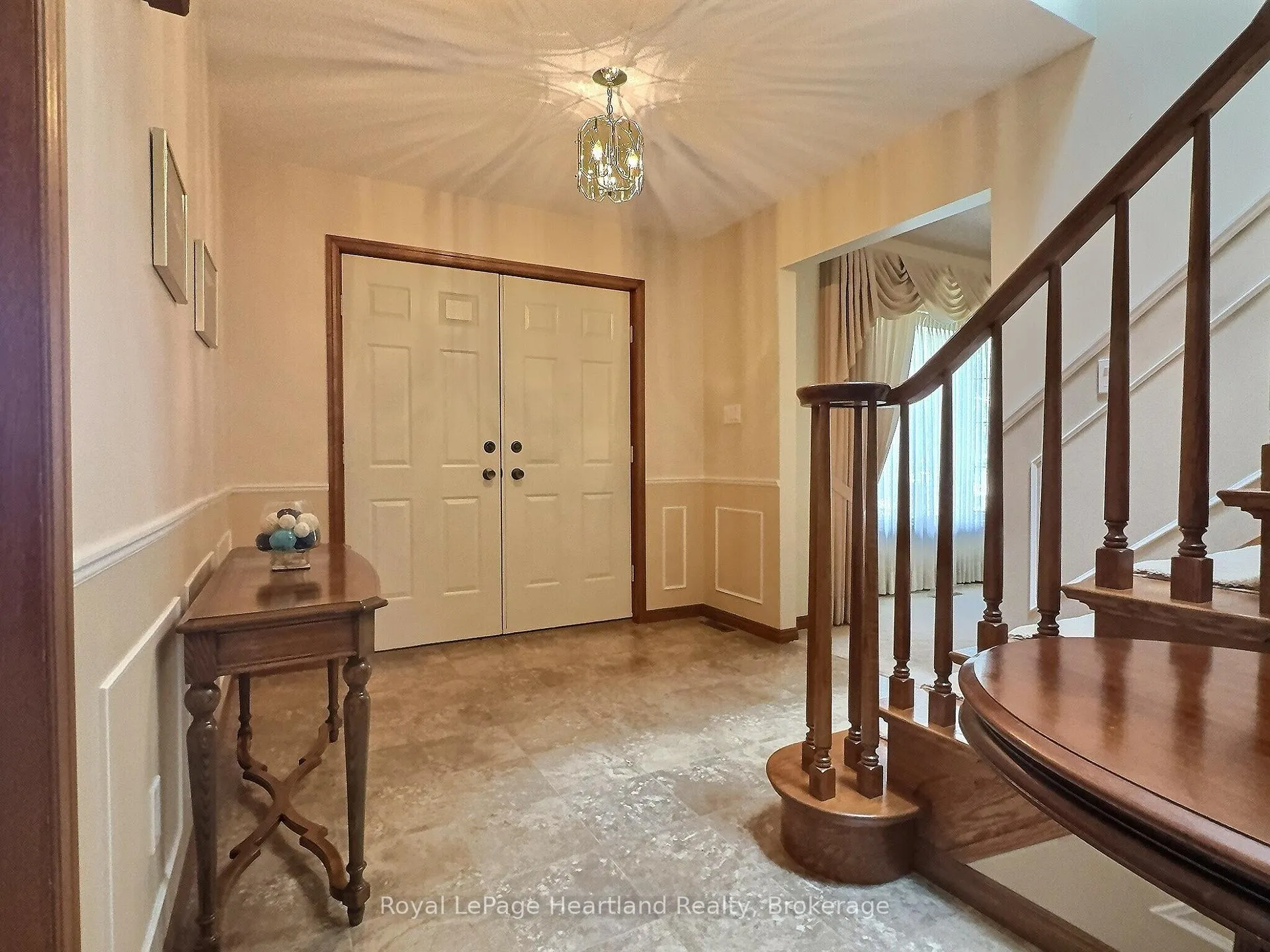 Photo 7 of 15 Kingscourt Crescent, South Huron, Exeter — HOMEH