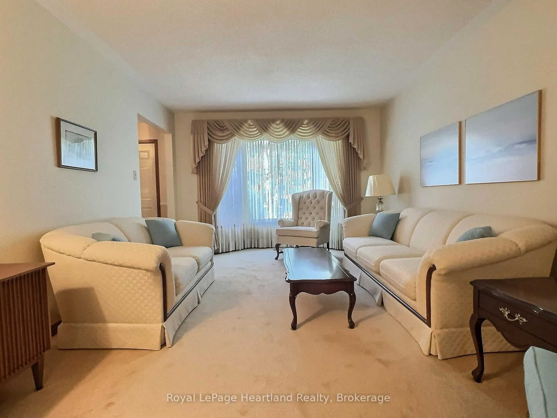 Photo 9 of 15 Kingscourt Crescent, South Huron, Exeter — HOMEH