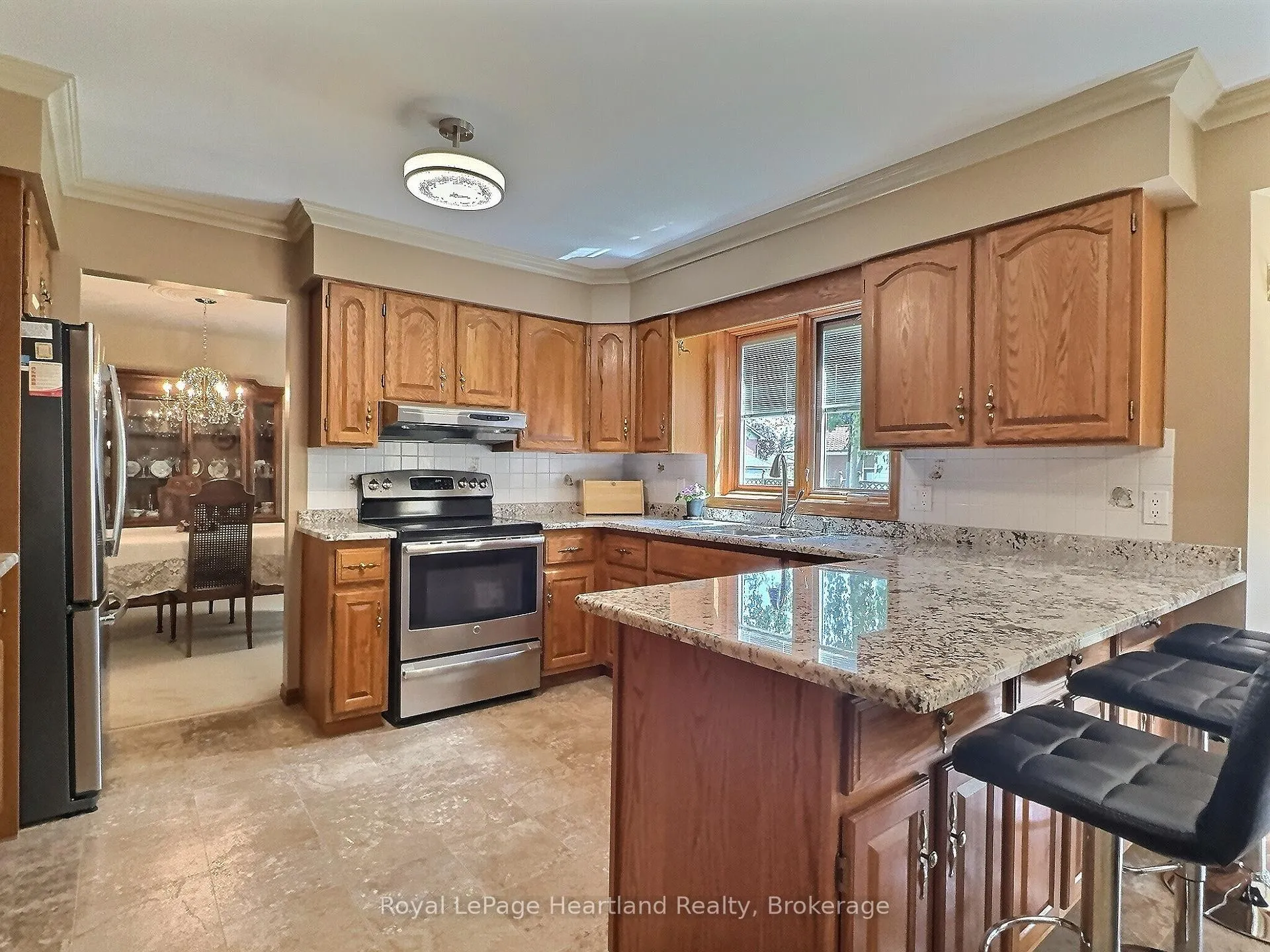 Photo 14 of 15 Kingscourt Crescent, South Huron, Exeter — HOMEH