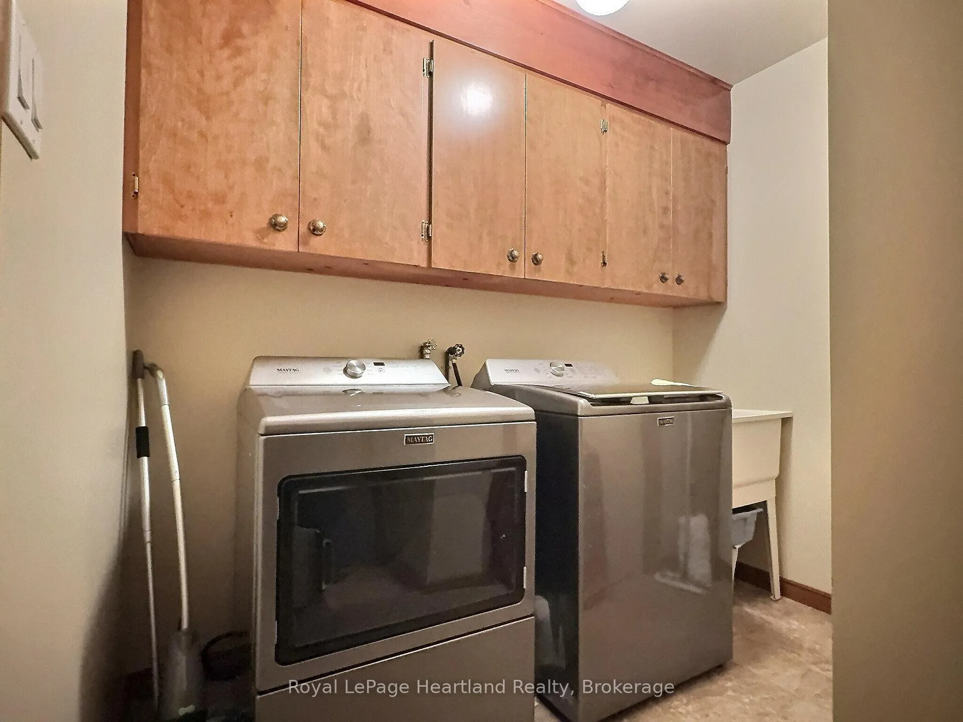 Photo 23 of 15 Kingscourt Crescent, South Huron, Exeter — HOMEH