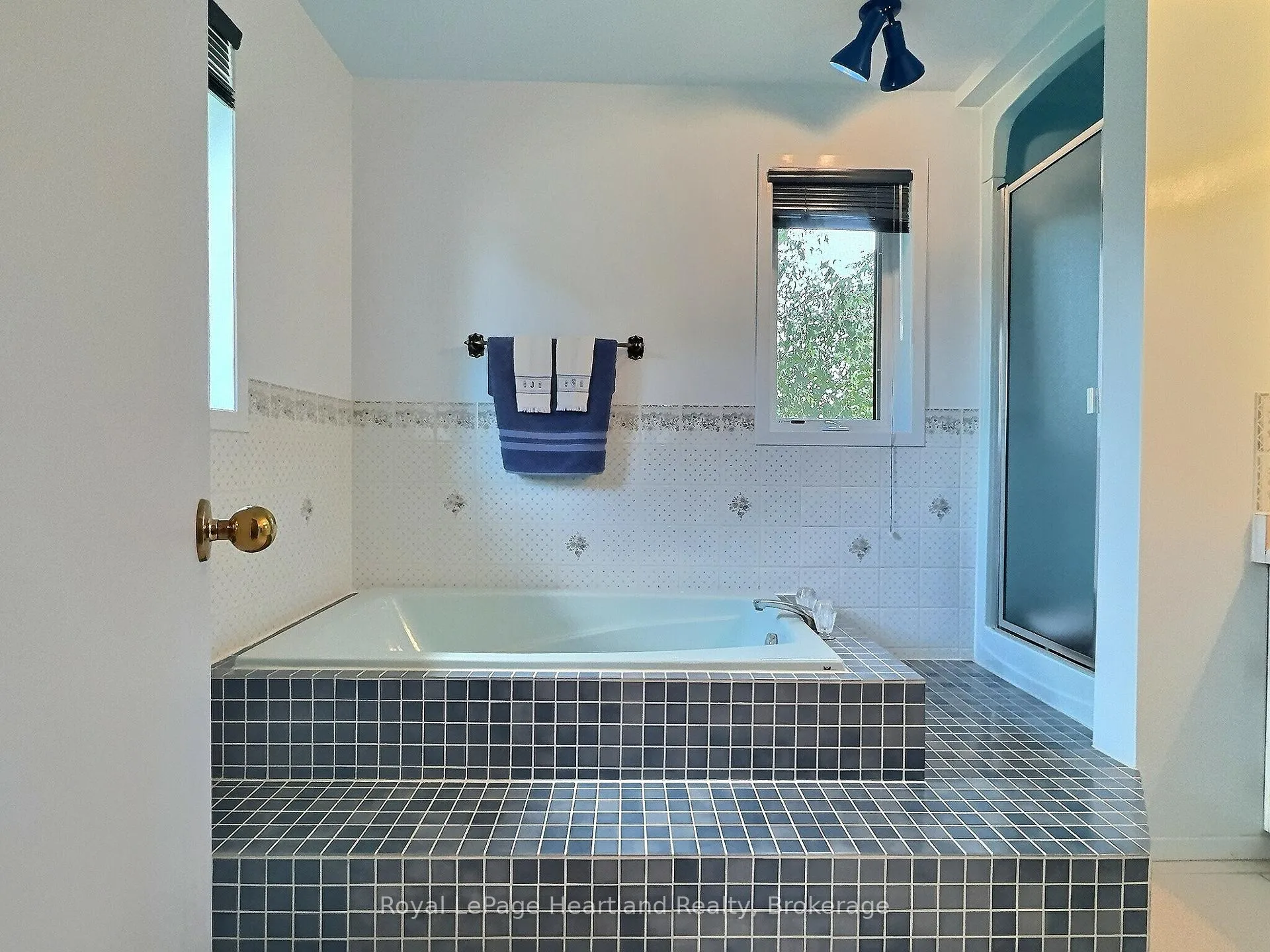 Photo 29 of 15 Kingscourt Crescent, South Huron, Exeter — HOMEH