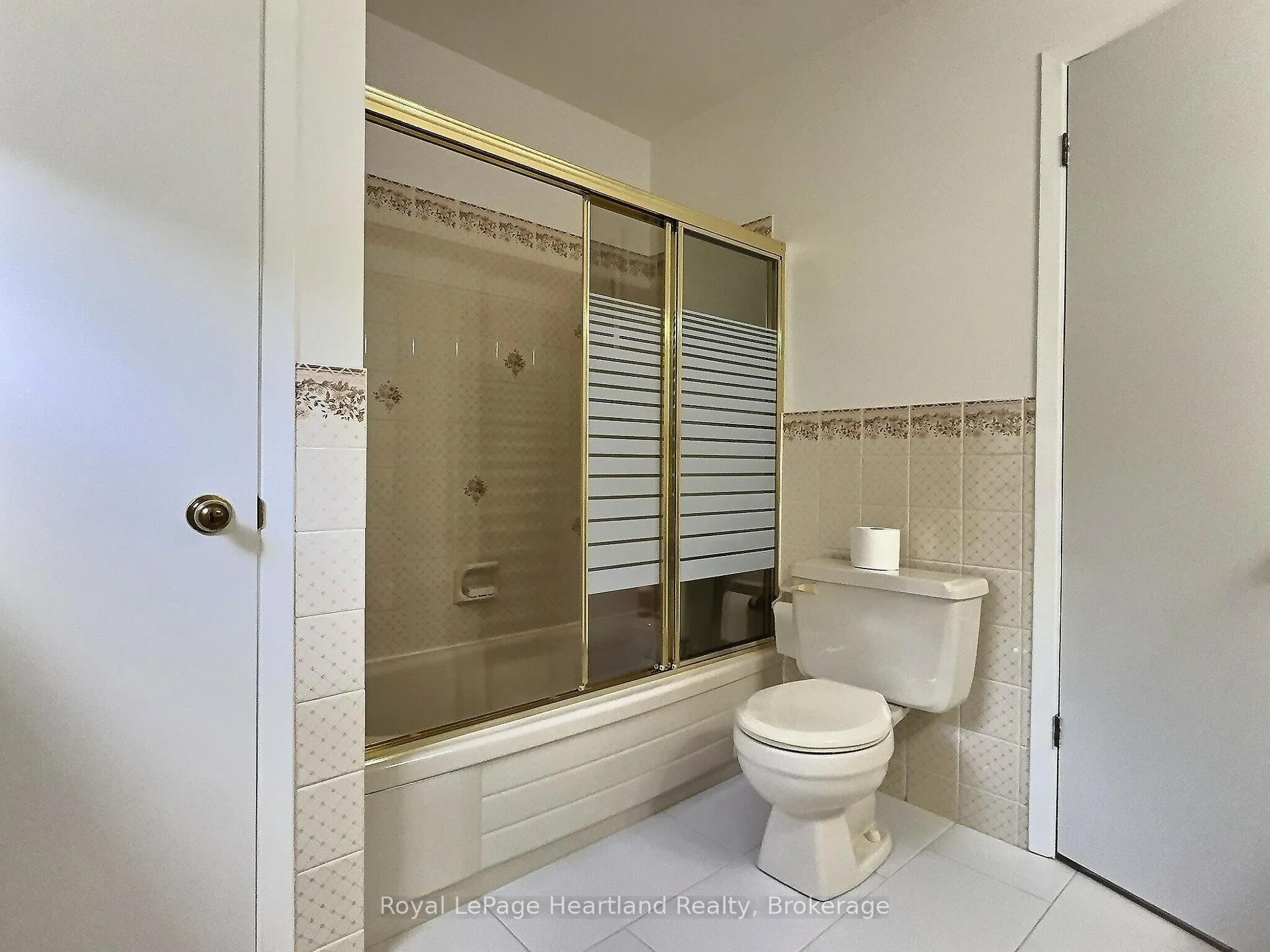 Photo 38 of 15 Kingscourt Crescent, South Huron, Exeter — HOMEH