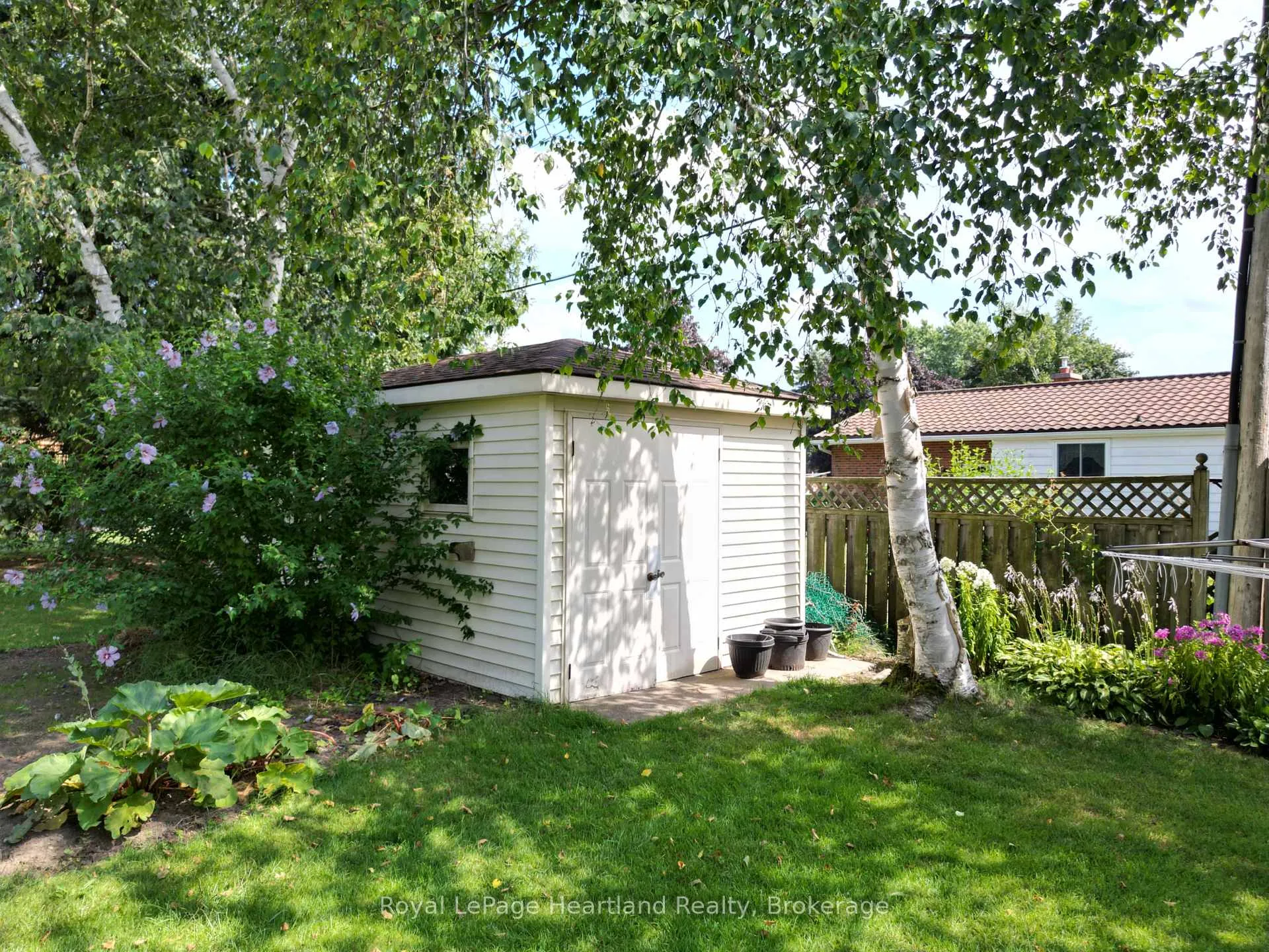 Photo 44 of 15 Kingscourt Crescent, South Huron, Exeter — HOMEH