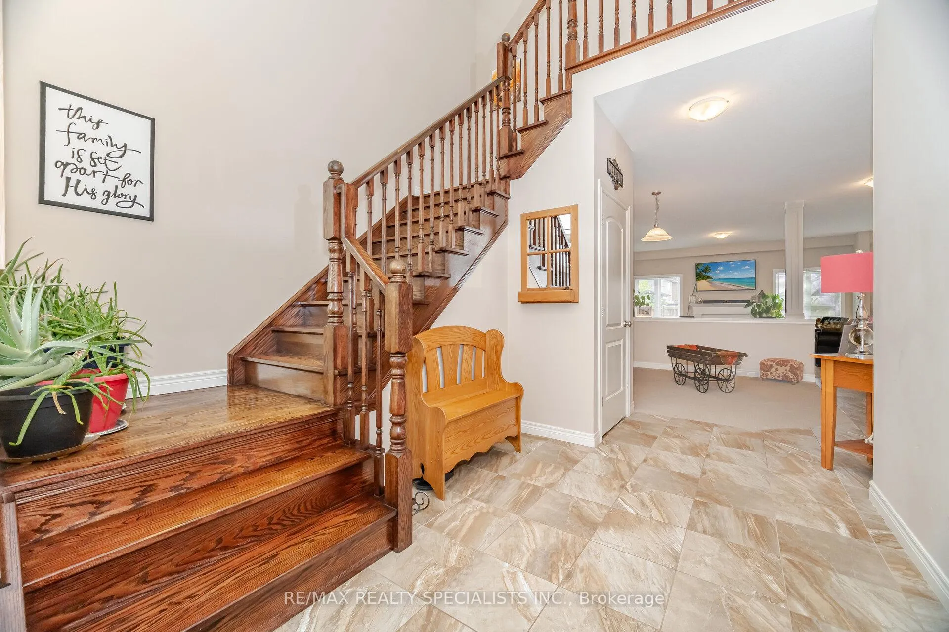 Photo 23 of 118 Lampman Drive, Grimsby, Grimsby West — HOMEH